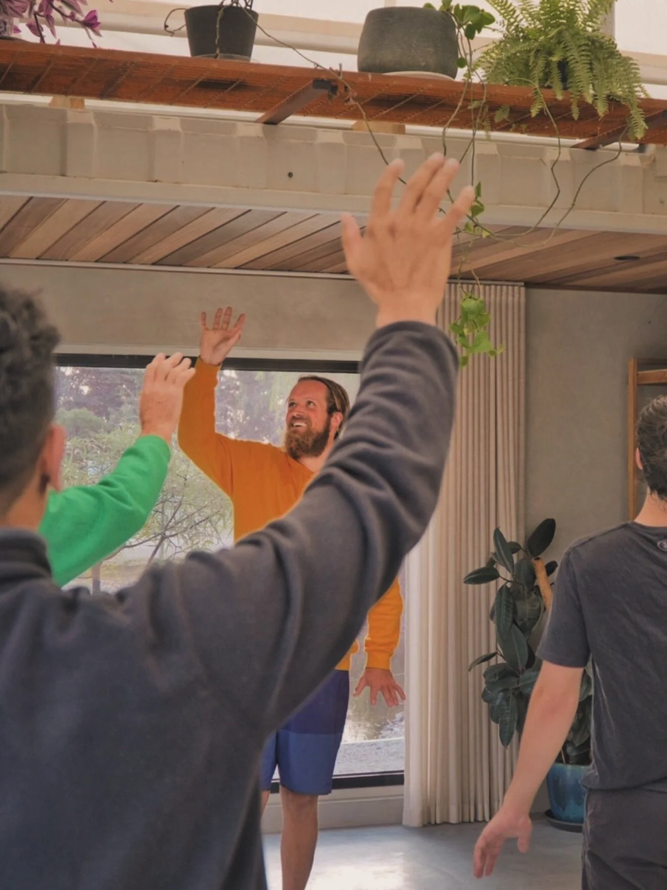 A little photo dump from life at Sana Recovery this May 🌿

Slow moments, deep sweats, cold plunges, movement, connection and the simple rituals that help us feel more grounded in ourselves.

If you&rsquo;ve been hesitating on signing up for our unli