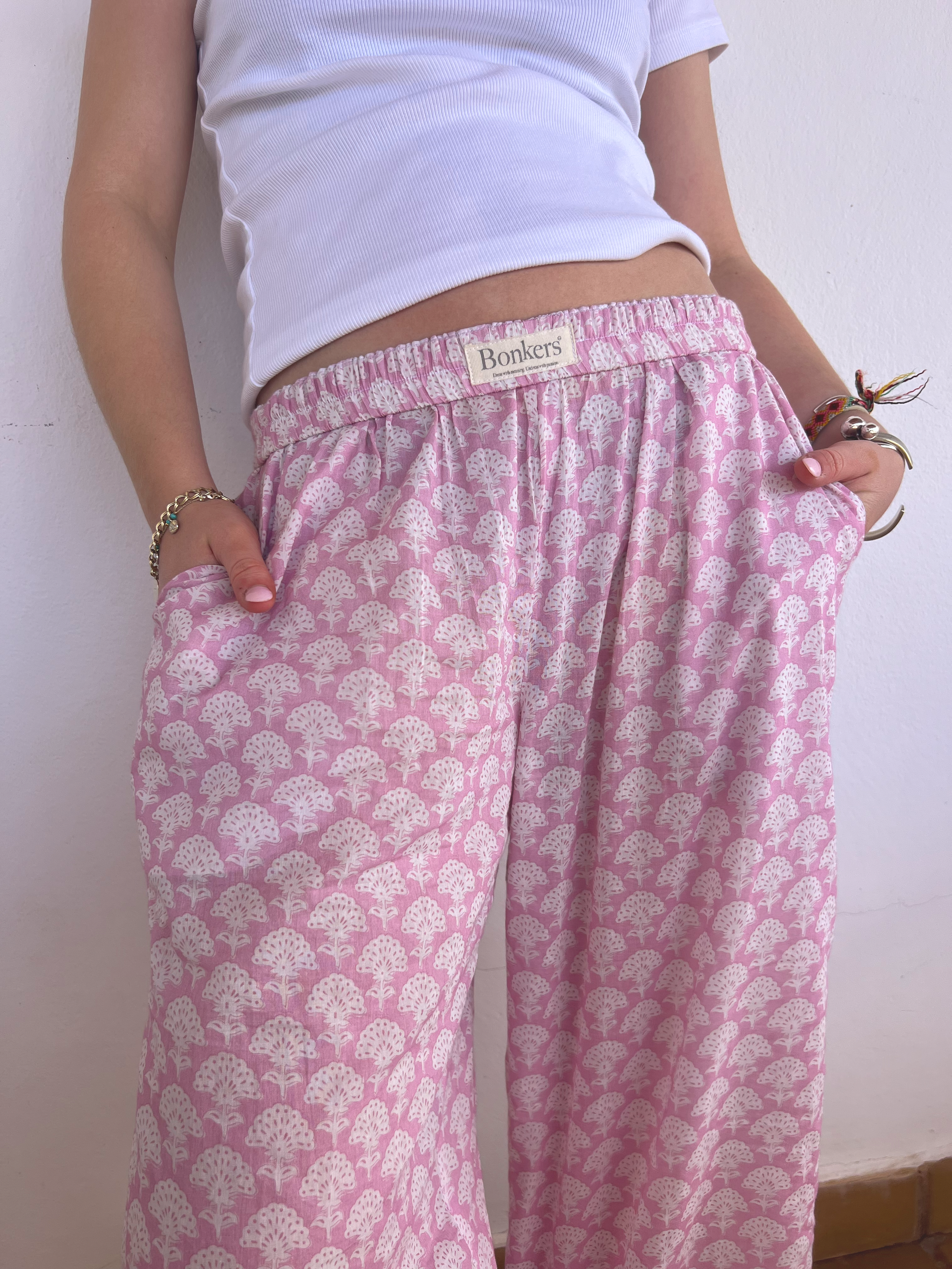 pinktreetrouser.png