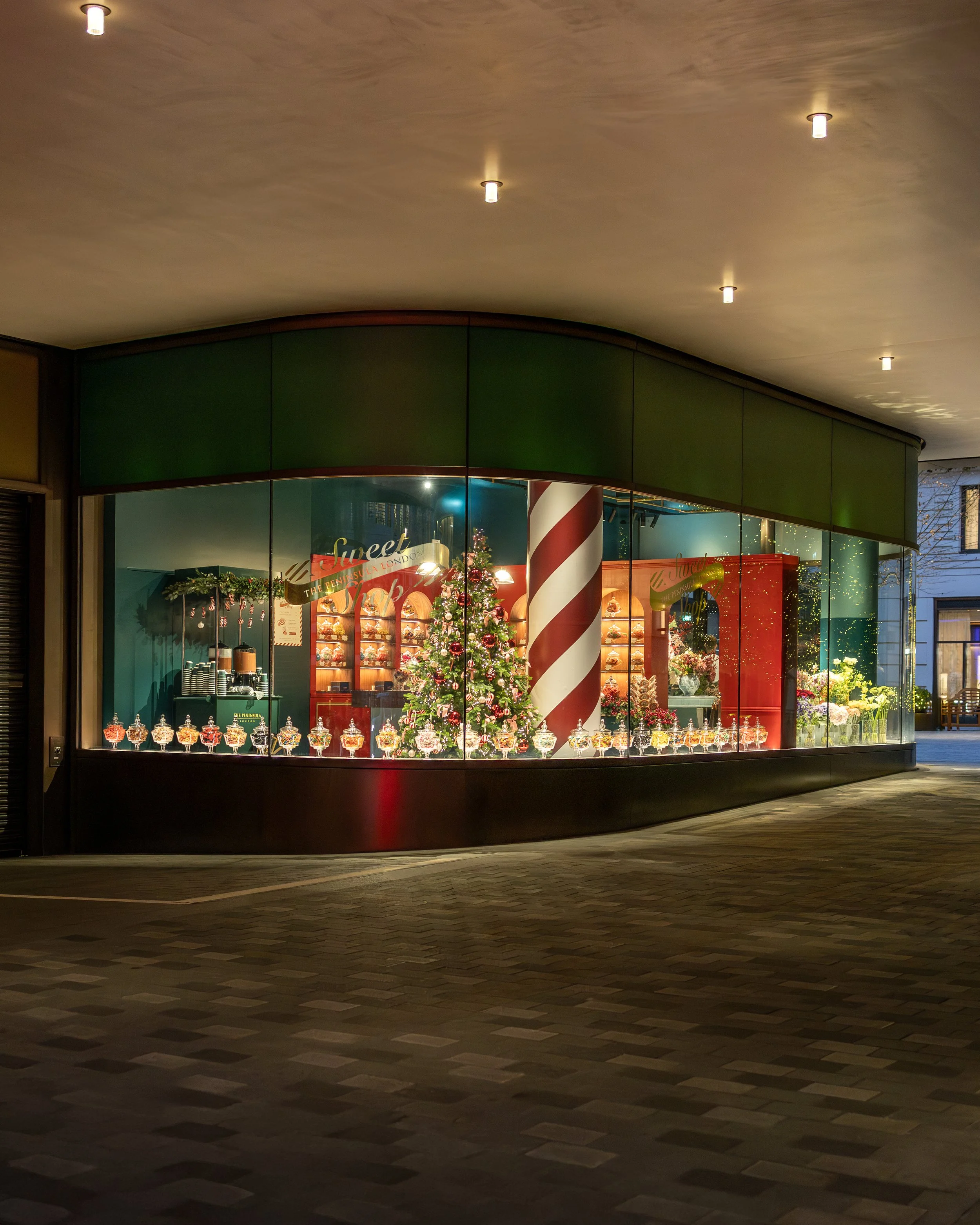 THE SWEET SHOP AT THE PENINSULA LONDON