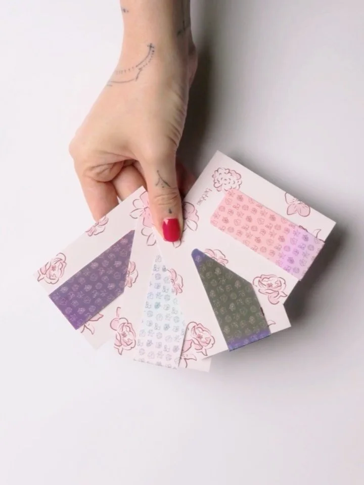 Para nuestras seguidoras lectoras&hellip; 📖✨
Este es el marcap&aacute;ginas cuyo proceso os ense&ntilde;&eacute; hace unos d&iacute;as (si a&uacute;n no has visto el reel ASMR, &iexcl;corre a verlo!).

Pensado para cuando te sumerges en una nueva hi