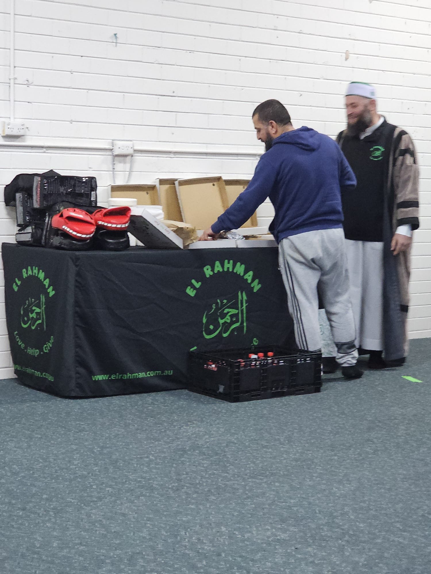 Flashbacks to May 23rd when we got a visit from @mininachar & @rogersgym1988 who gave a stalk and spent time with some of our local youth, along with donations of boxing gear!