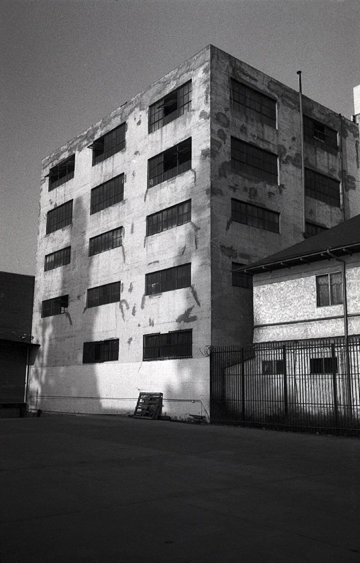buildingla.jpg
