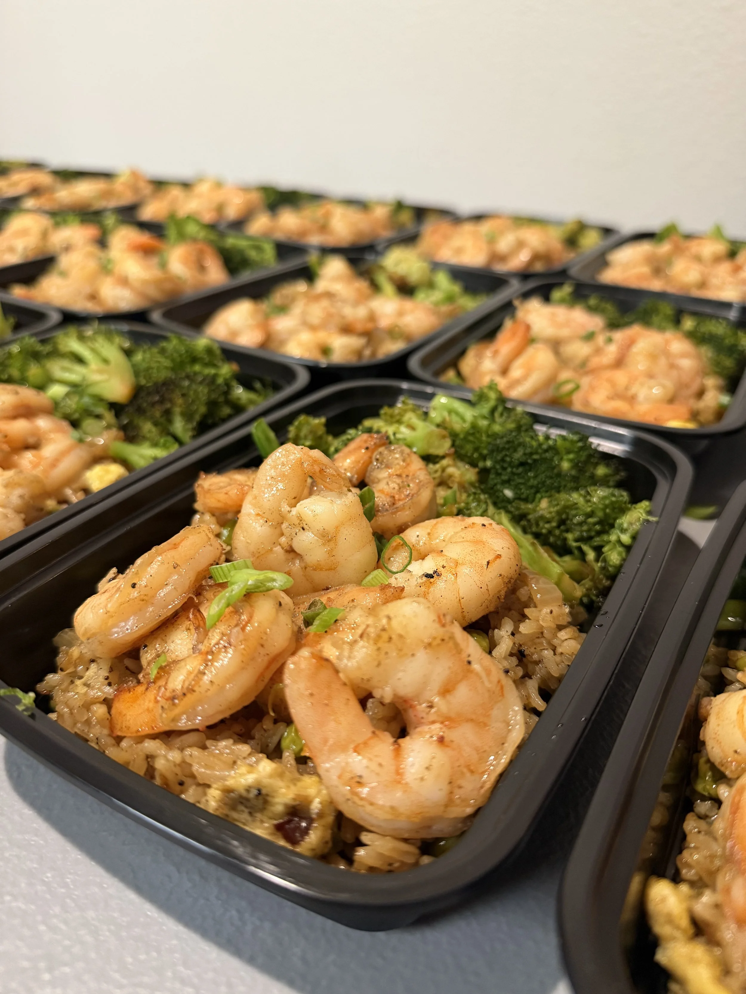 Meal prep containers with wrap