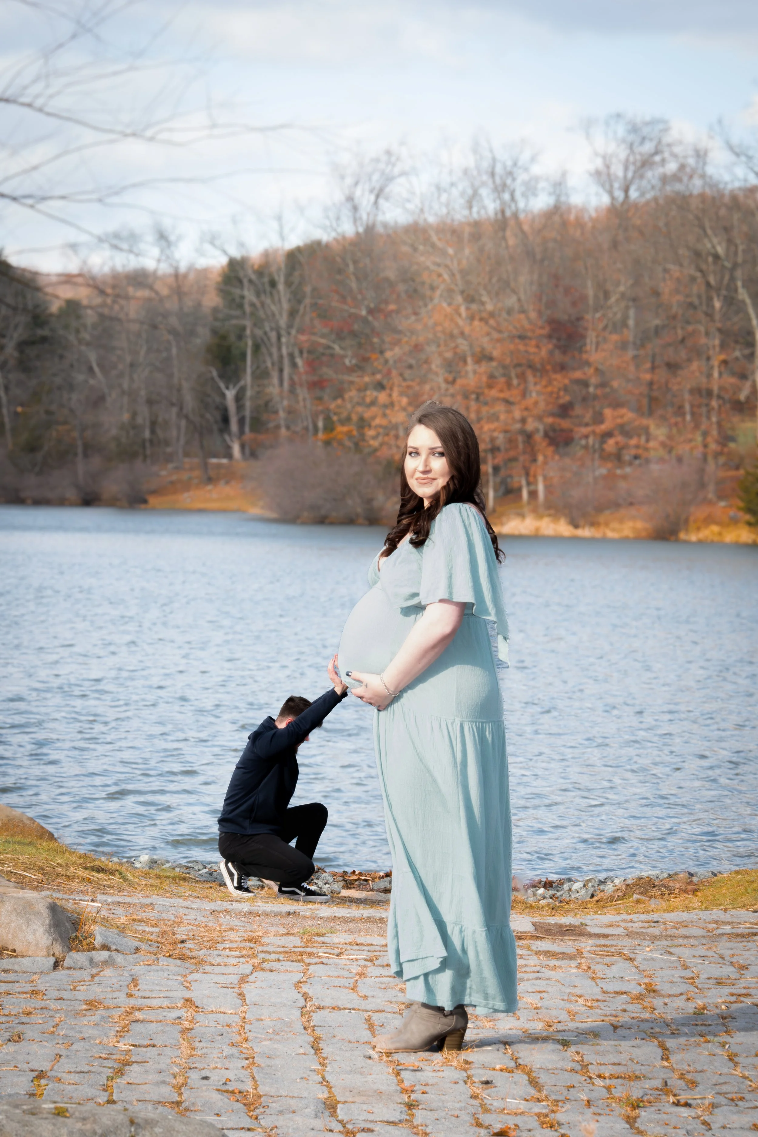 Maternity photos don't need to be all serious, have fun with it - Be you!