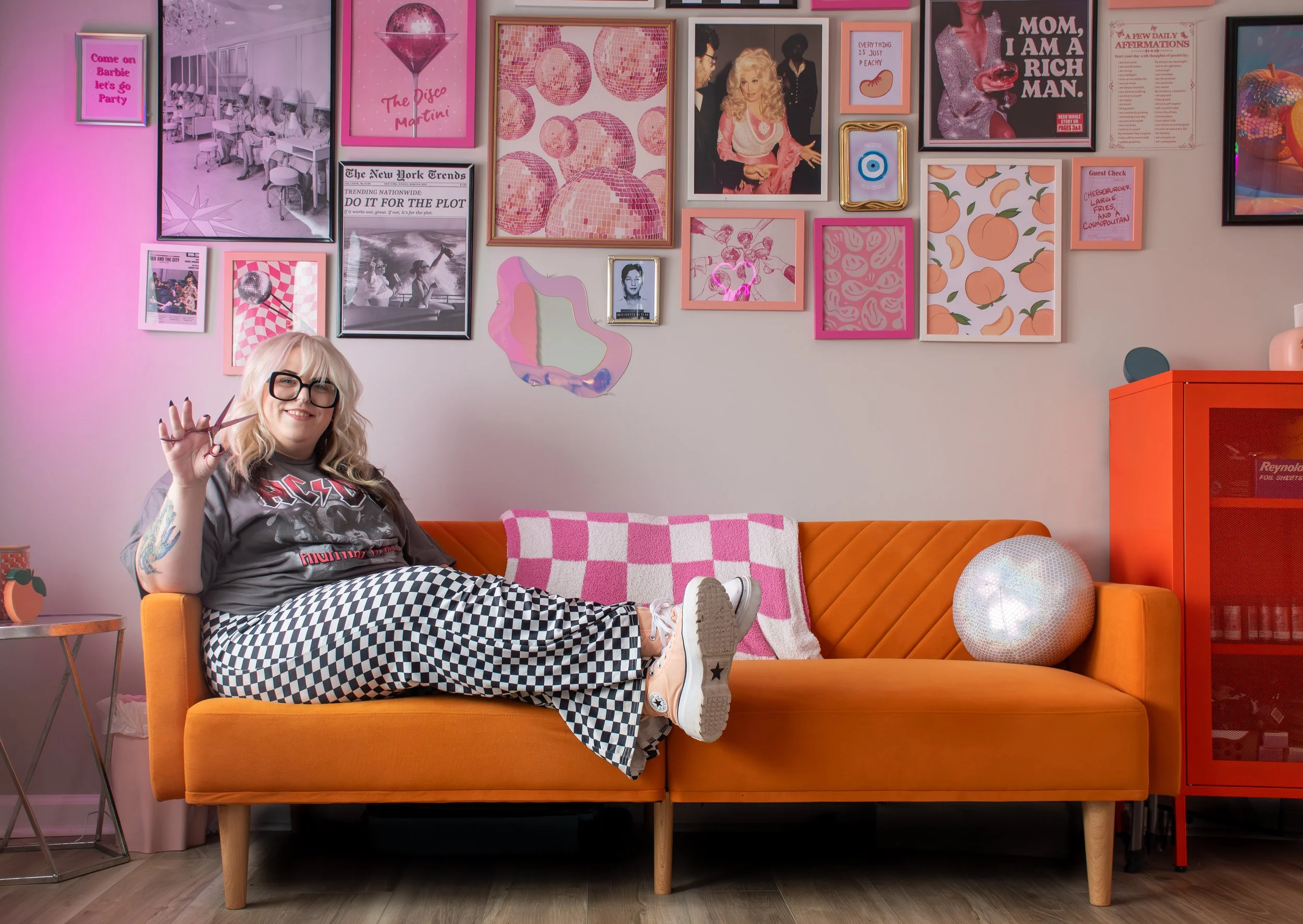 Business Photographer for Hair Stylist Anniversary photos that give pinterest vibes