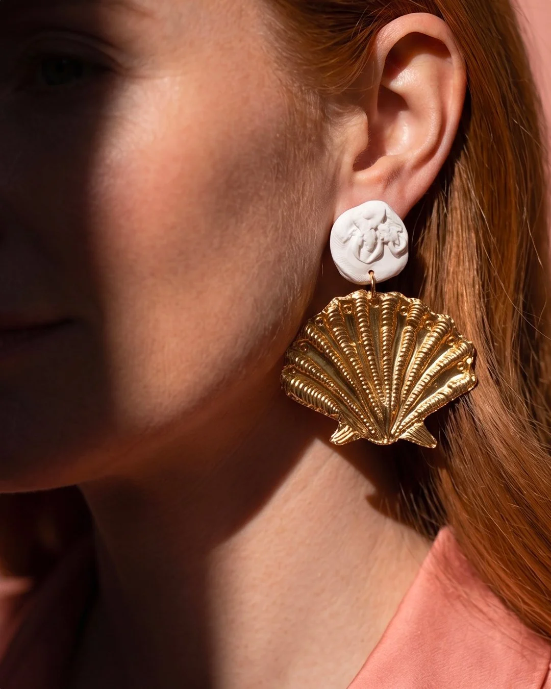 boucles-oreilles-dorees-blanches-coquillage-camee-fleur.jpg5.jpg