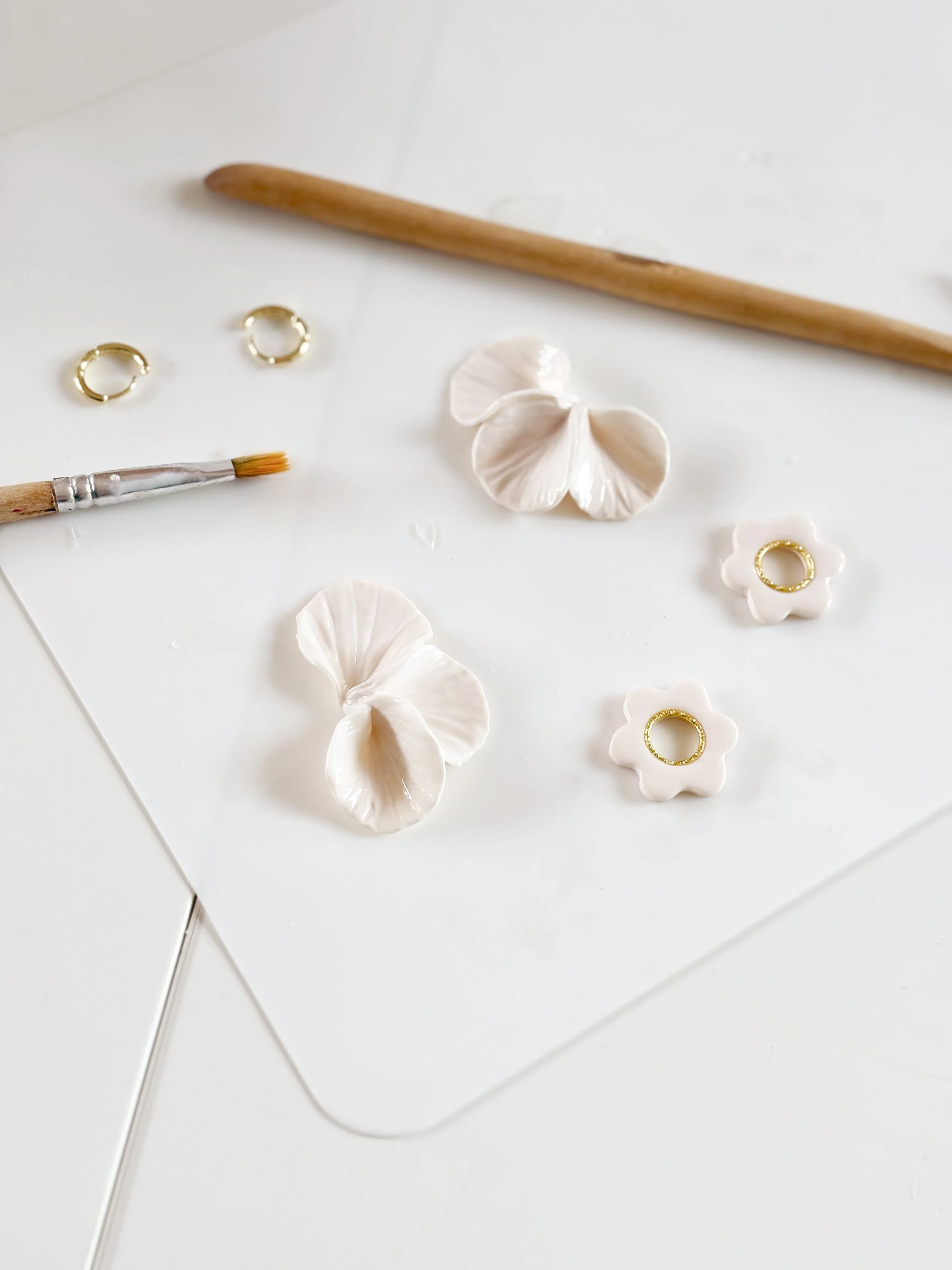 Atelier créatif maison Palom bordeaux bijoux fleur.jpg