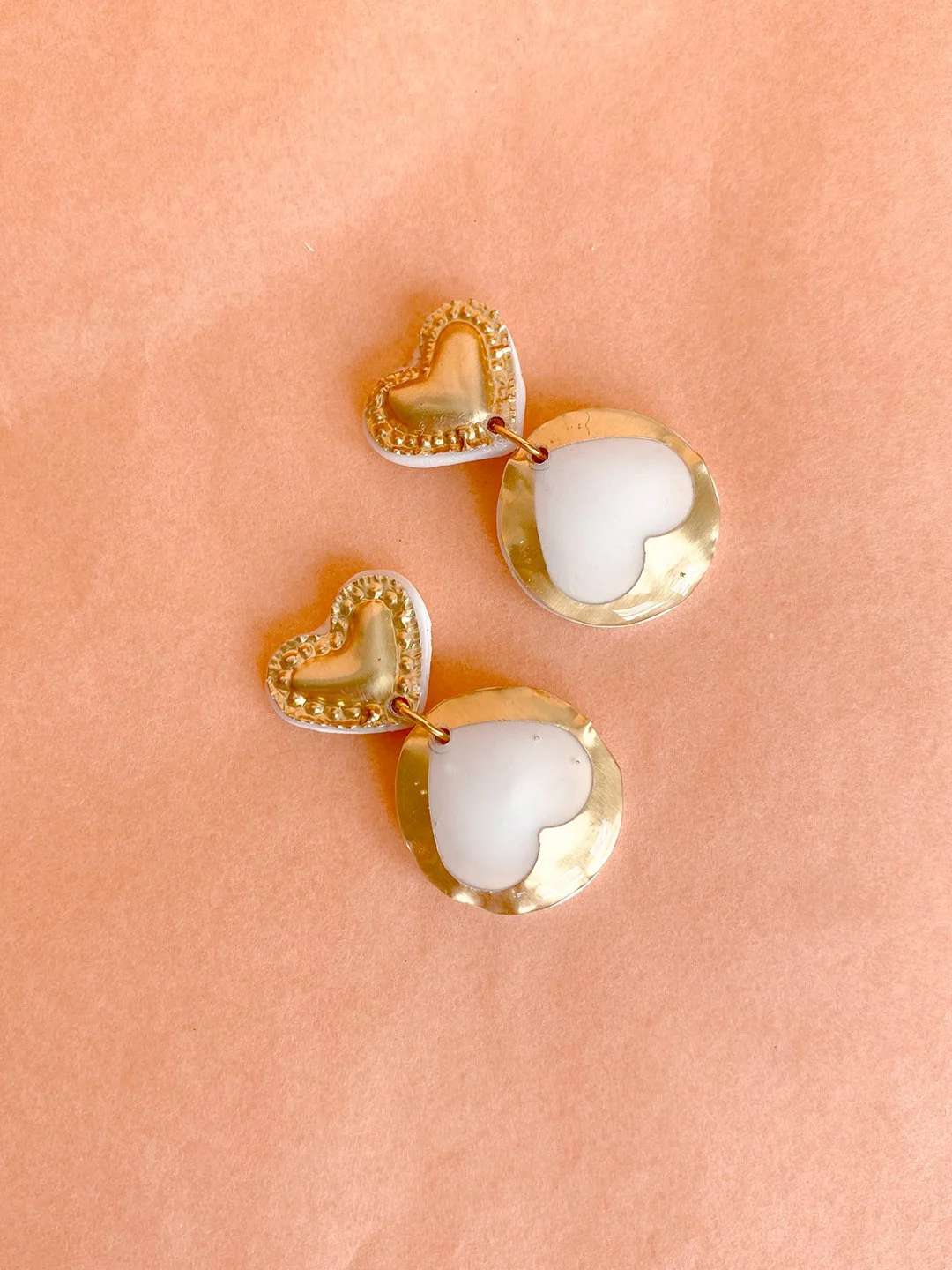 Maison-Palom-White-and-gold-earrings-boucles-d'oreilles-fan-gold-07.jpg