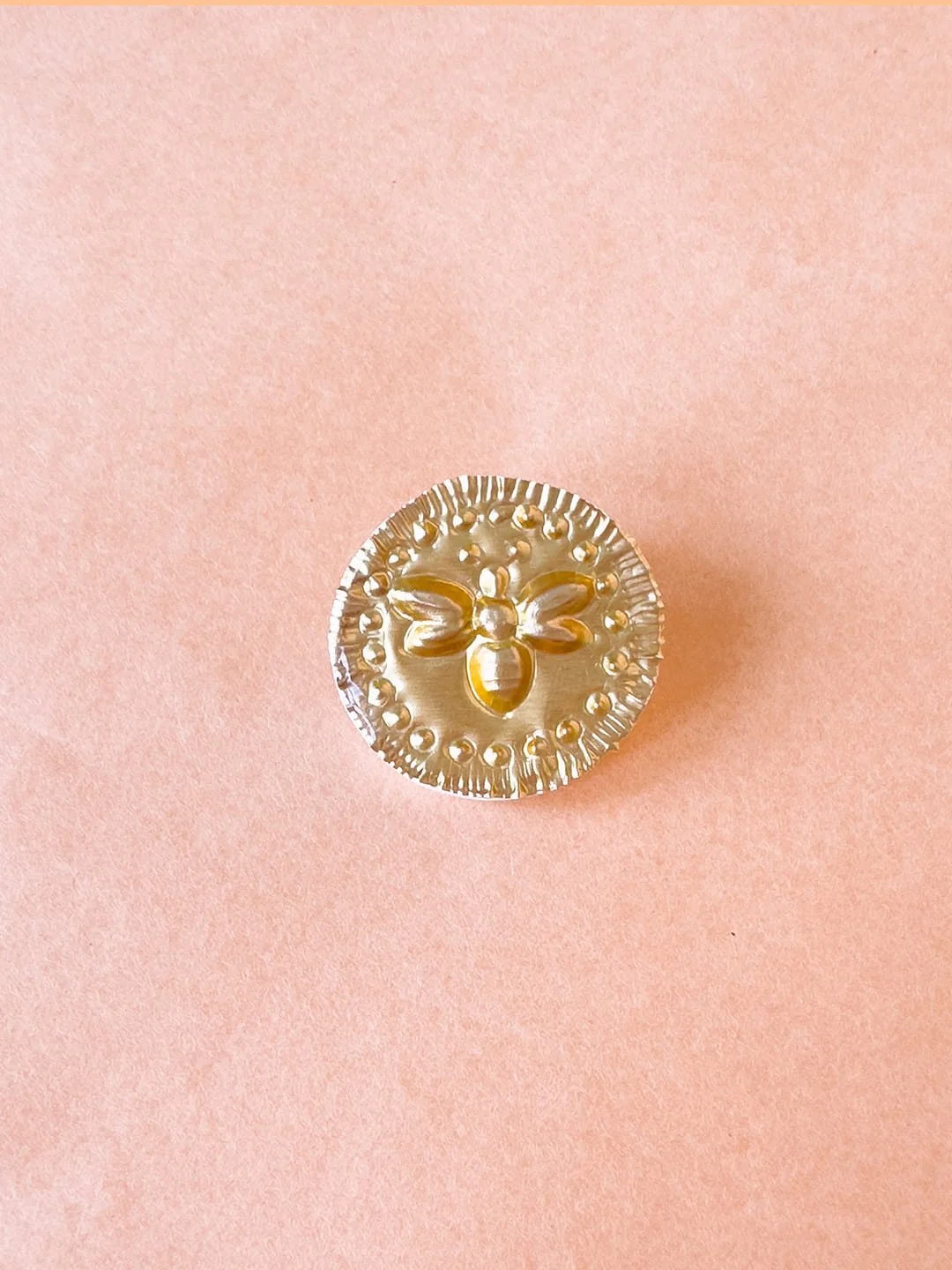 maisonpalom-broche-blanche-or-abeille-france-bordeaux.3.jpg
