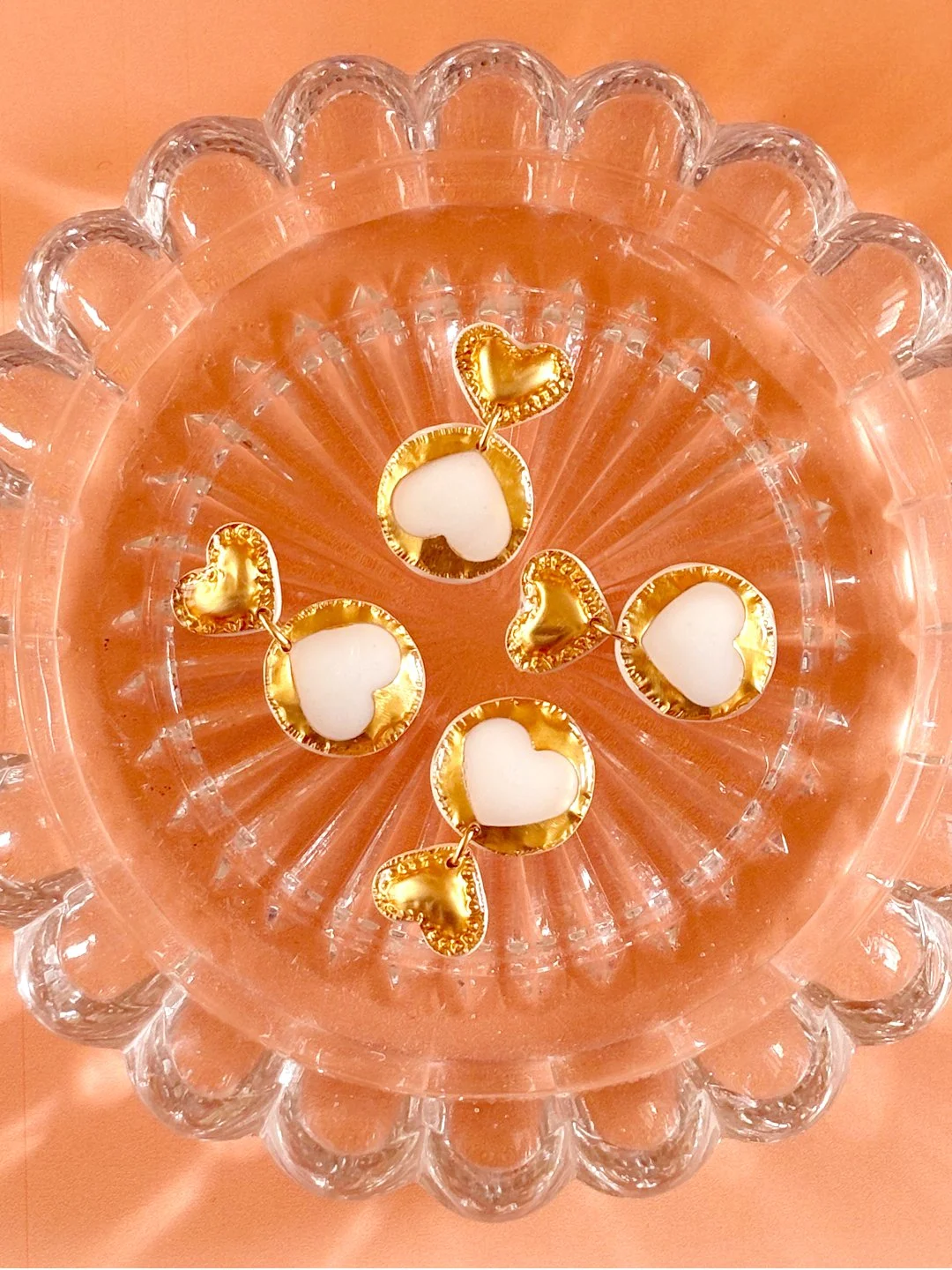 maisonpalom bijoux fait main blanc or doré boucles d'oreilles double coeurs17.jpg