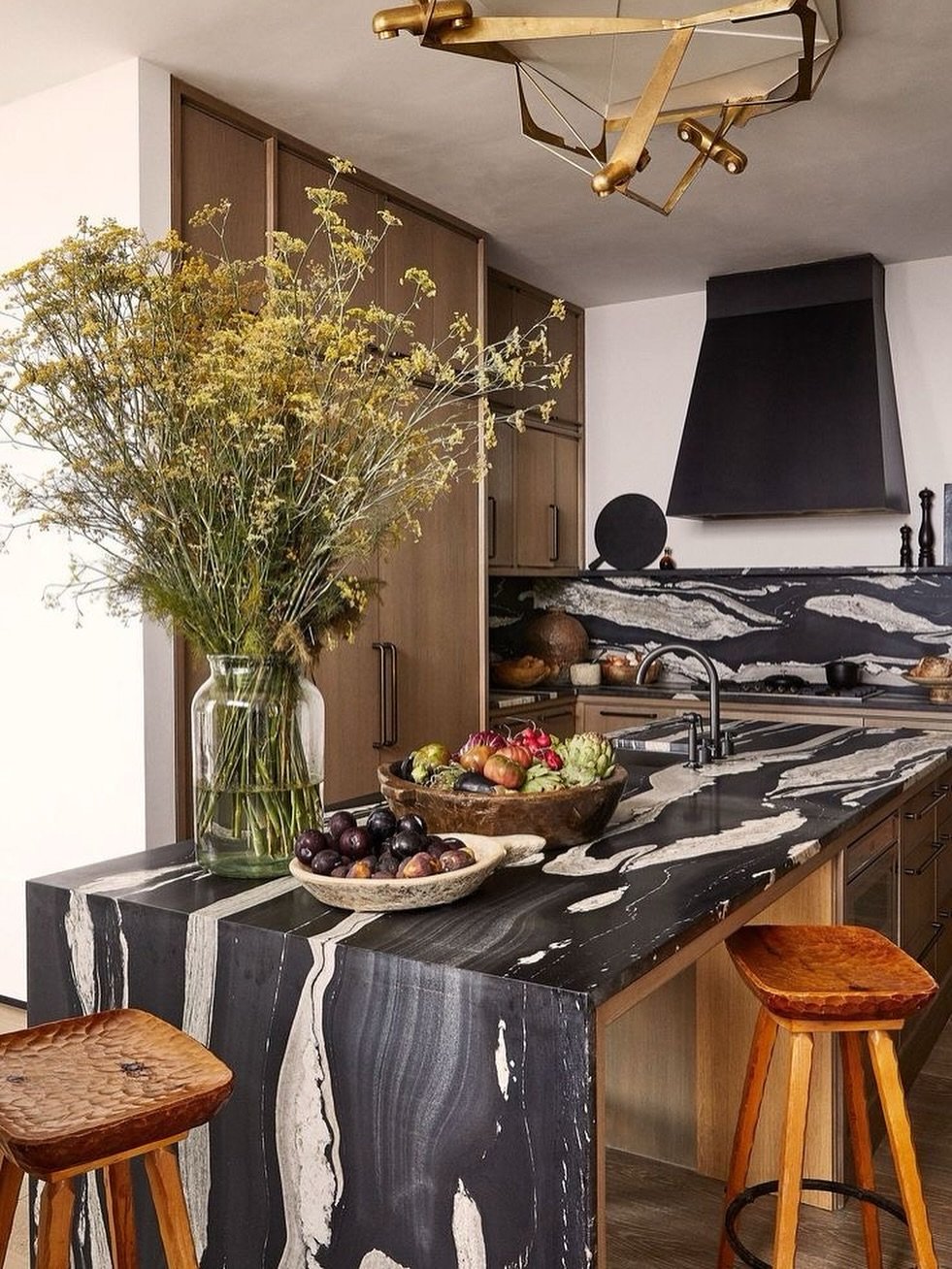 A kitchen carved in stone and filled with life. The best moments happen around a counter, not a table. Happy Thanksgiving from my design-obsessed heart to yours.