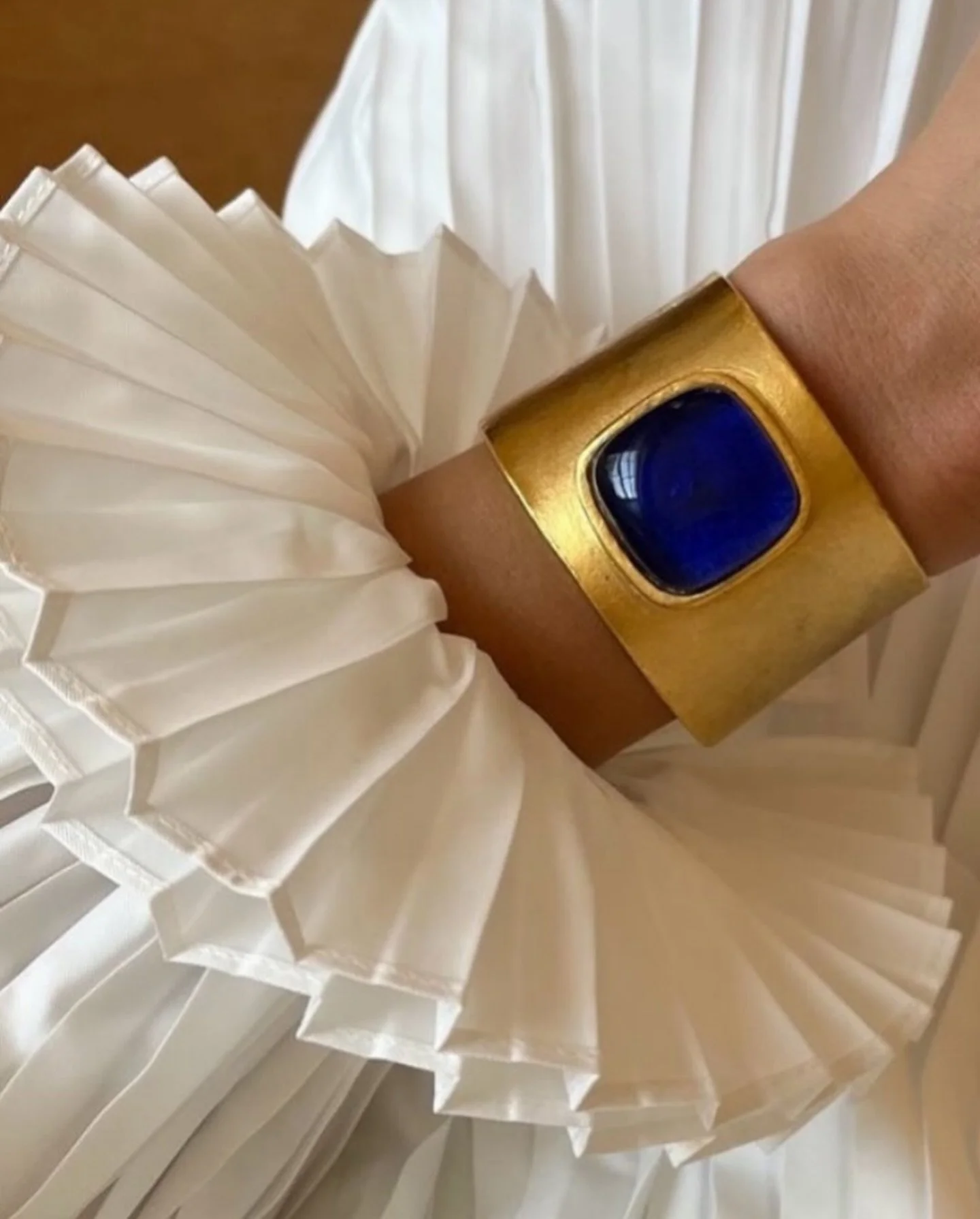 Design inspiration doesn&rsquo;t always come from rooms. Sometimes it&rsquo;s about texture, weight, and how materials and tones interact.