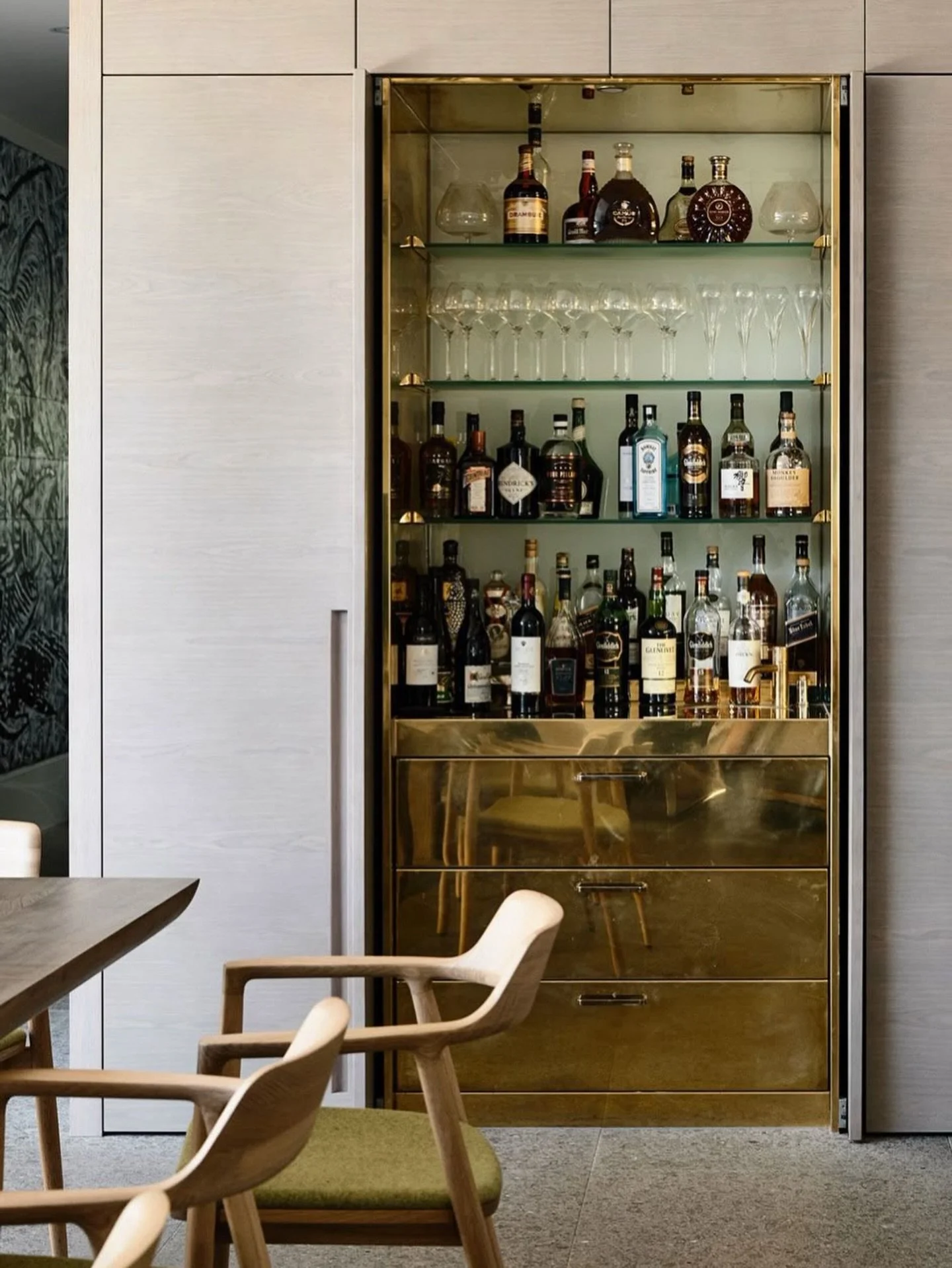 When even the practical moments feel elevated, the room begins to tell a better story. A bar that&rsquo;s the surprise jewel once uncovered.