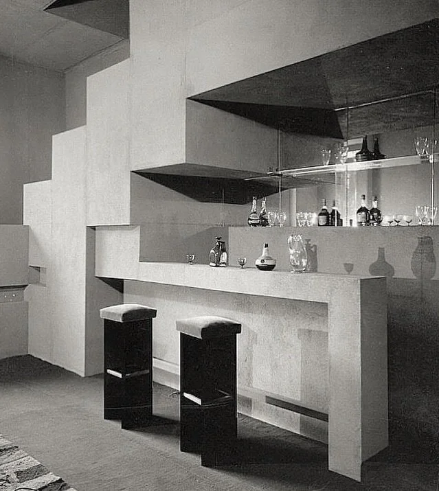 Dive into the past to predict the future. Starting with a stunning Art Deco-inspired bar, circa 1932. Happy New Year! 🍸