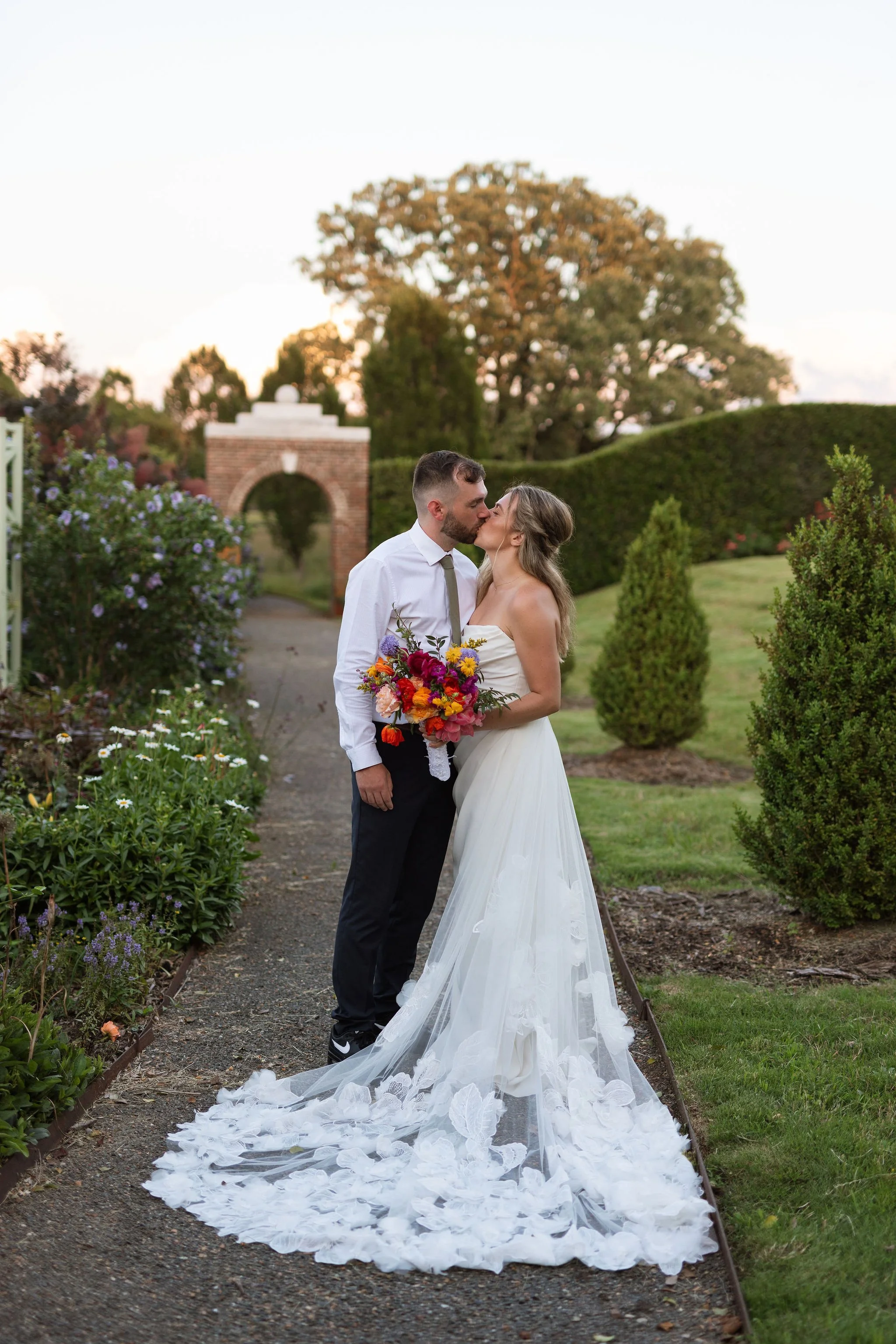 Katie-and-Justin-Moss-Mountain-Farm-Alyson-Kay-Photography-6960.jpg
