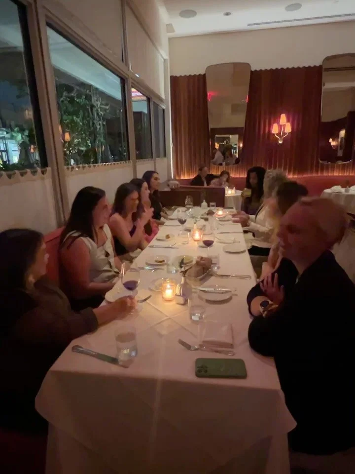 The girls in palm beach at @santambroeus 🩷🩷 we had such a great time reconnecting eith you ladies and meeting some of you for the first time 🥰🥰

#community #social #events