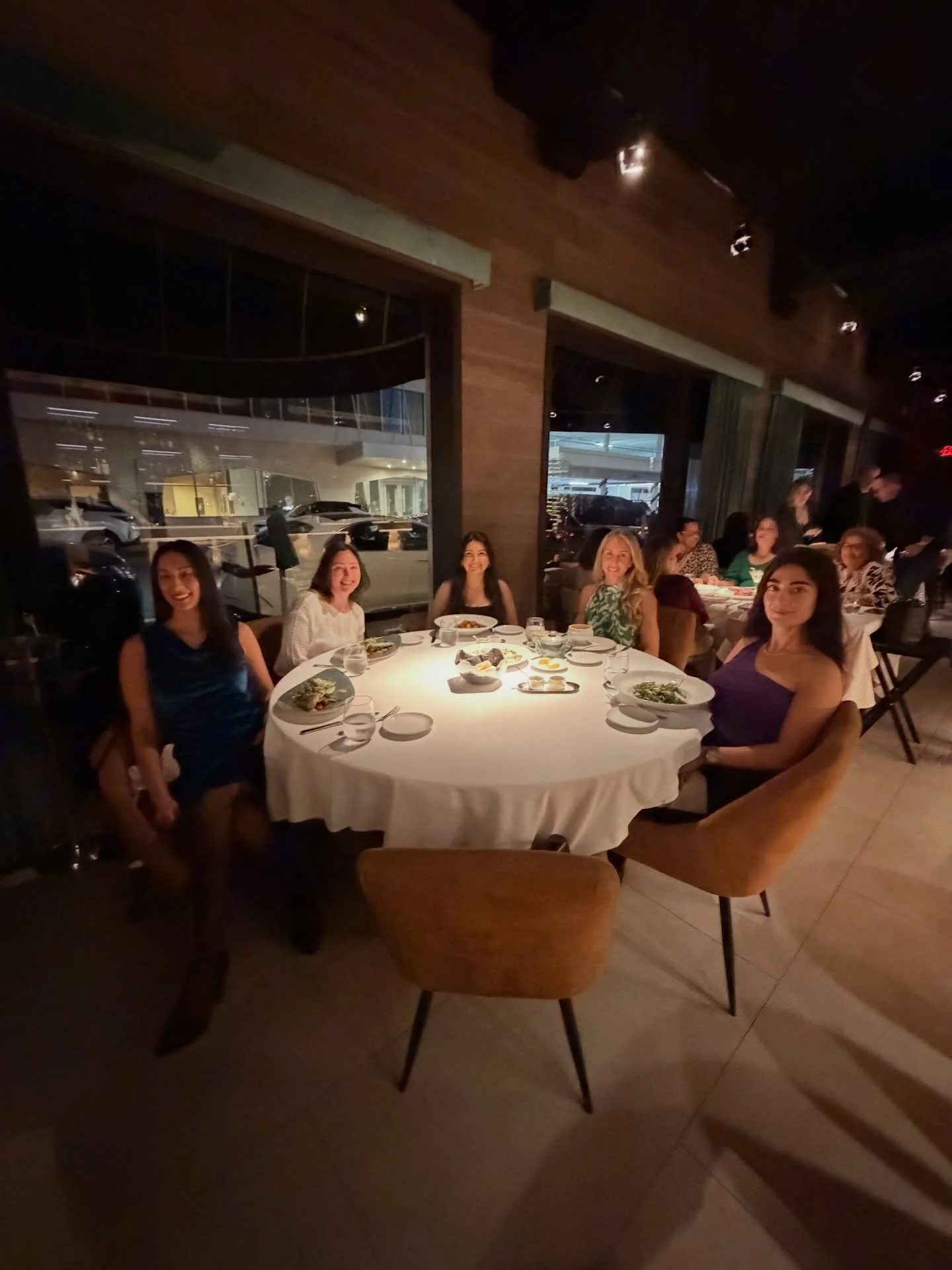 Thank you, ladies for joining us at our Miami holiday dinner at @zuccamiami 🩷🥰

click the link bio to view January&rsquo;s event calendar 🩷❤️

#socialclub #events