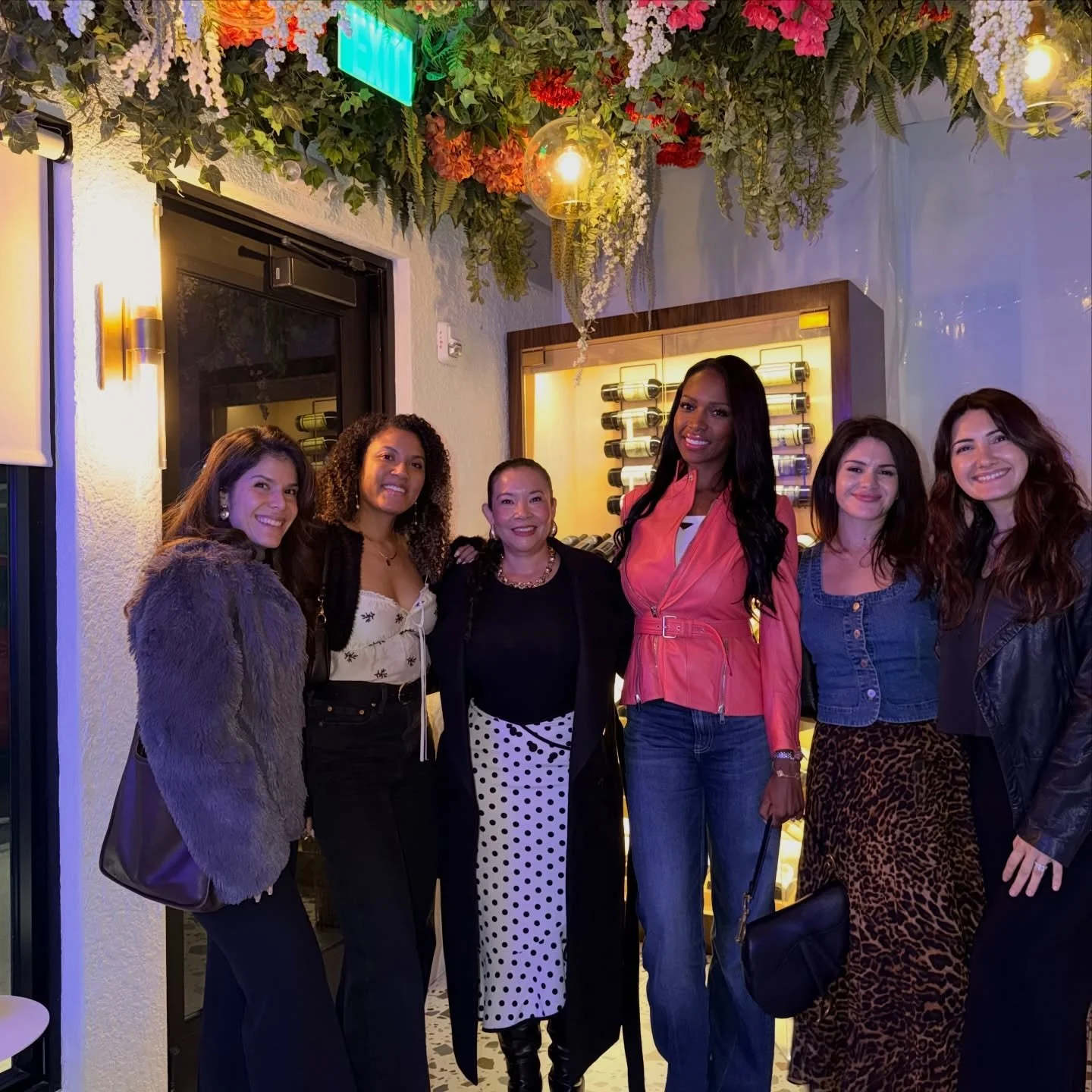 Omg! The funnest time with you girls at @theos.estiatorio 

💕💕 can&rsquo;t wait to see you again

Link in bio for all upcoming events 🌟