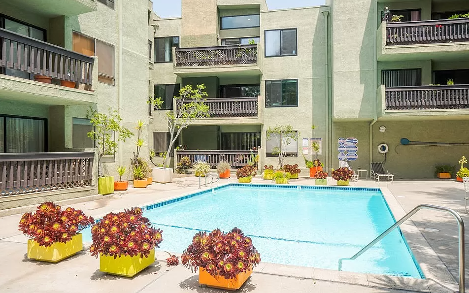 Silver Lake - $454,500