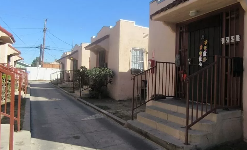 Los Angeles - $1,500,000