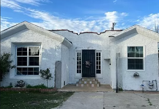 Los Angeles - $8,500