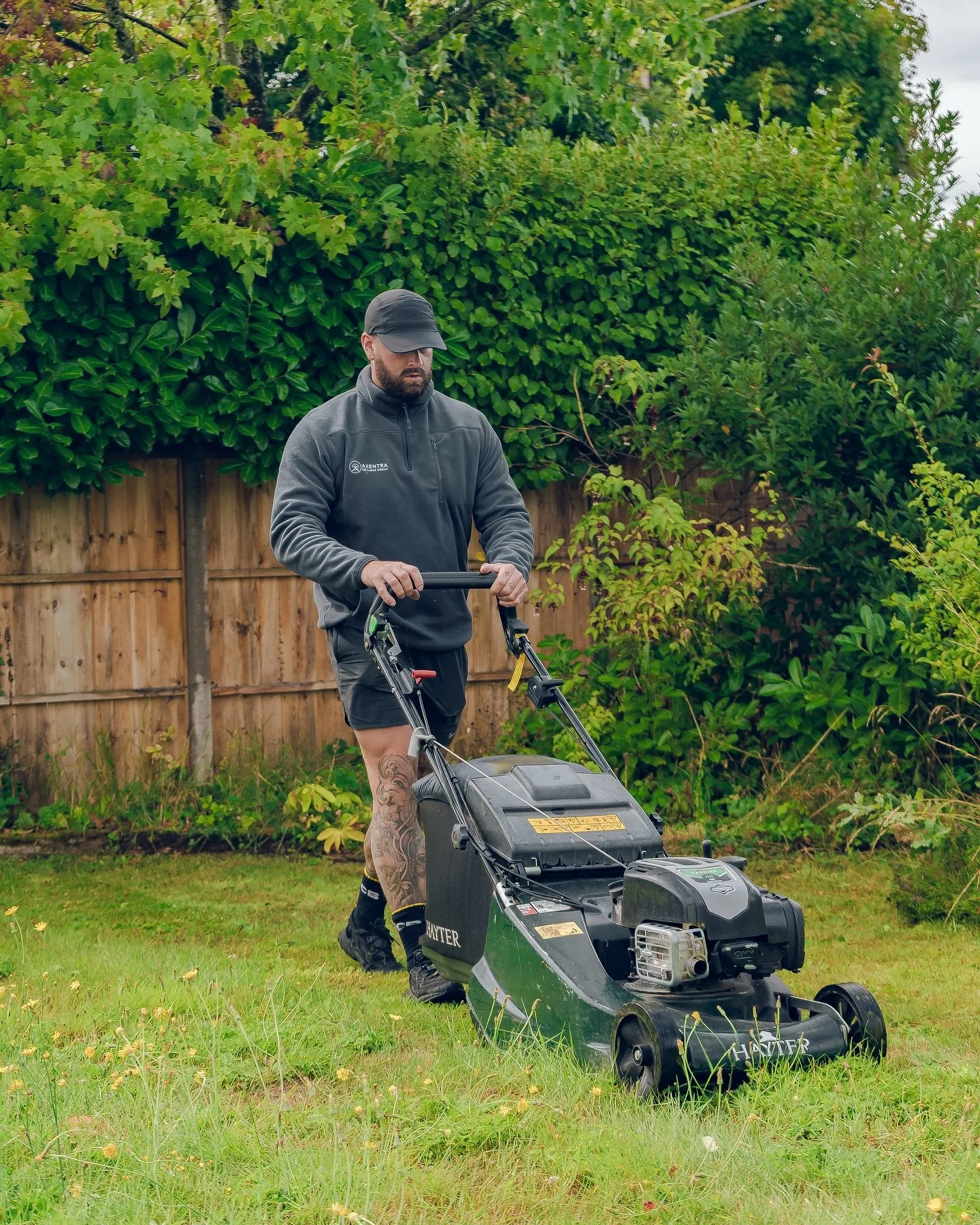 ✨ From overgrown to immaculate. Another property restored to its best with precision groundskeeping by Axentra Group. 🌿🏡
&bull;
&bull;
&bull;
&bull;For any inquiry&rsquo;s please DM or contact us.
&bull;📧Info@axentragroup.co.uk
&bull;📞07718495553