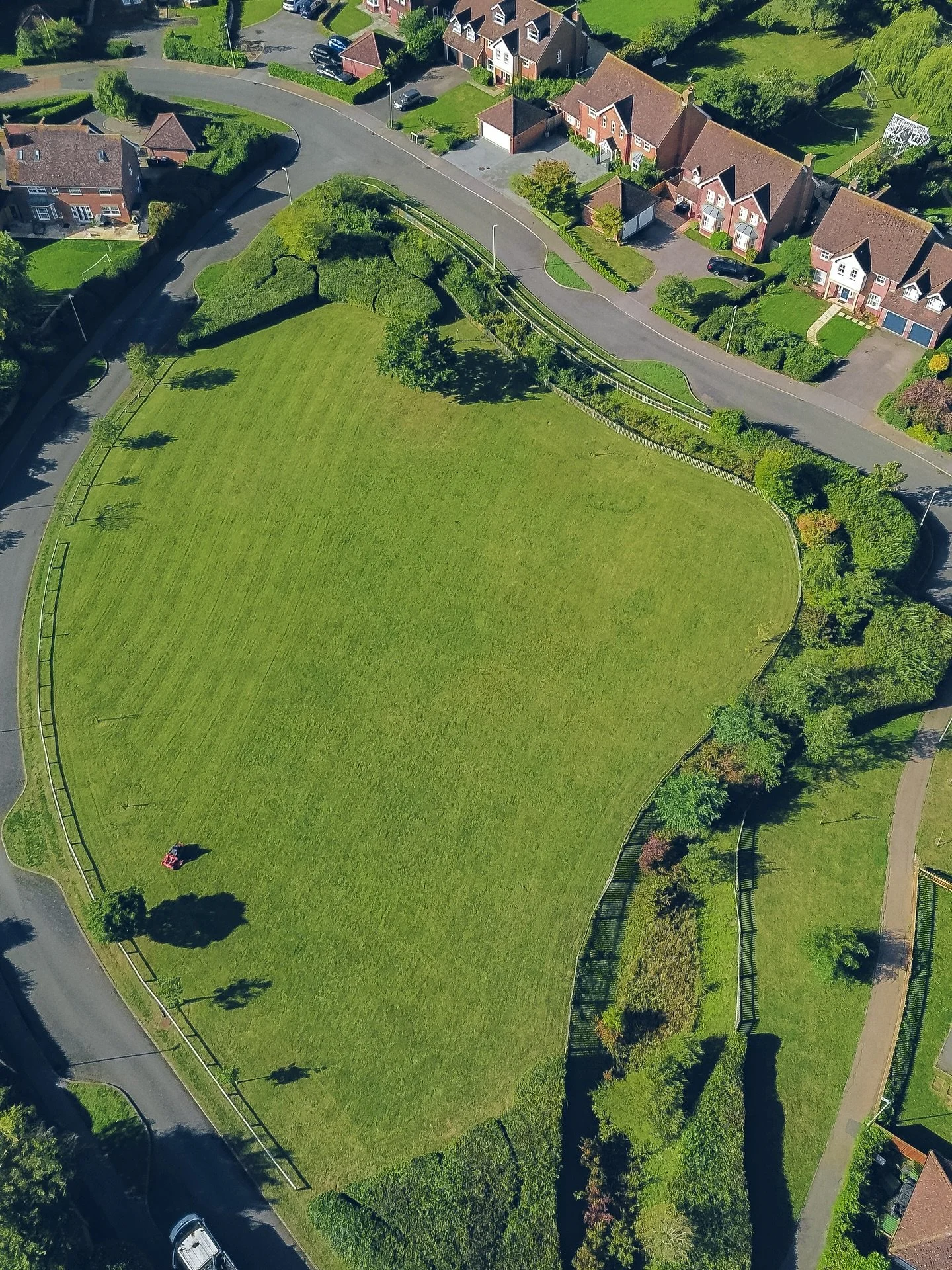 ✨ Freshly cut, perfectly maintained. Our team completed a full maintenance cut at Fairways Estates, Chestfield this week &mdash; keeping the grounds looking sharp, welcoming, and well cared for 🌱✂️

At Axentra, we take pride in delivering consistent