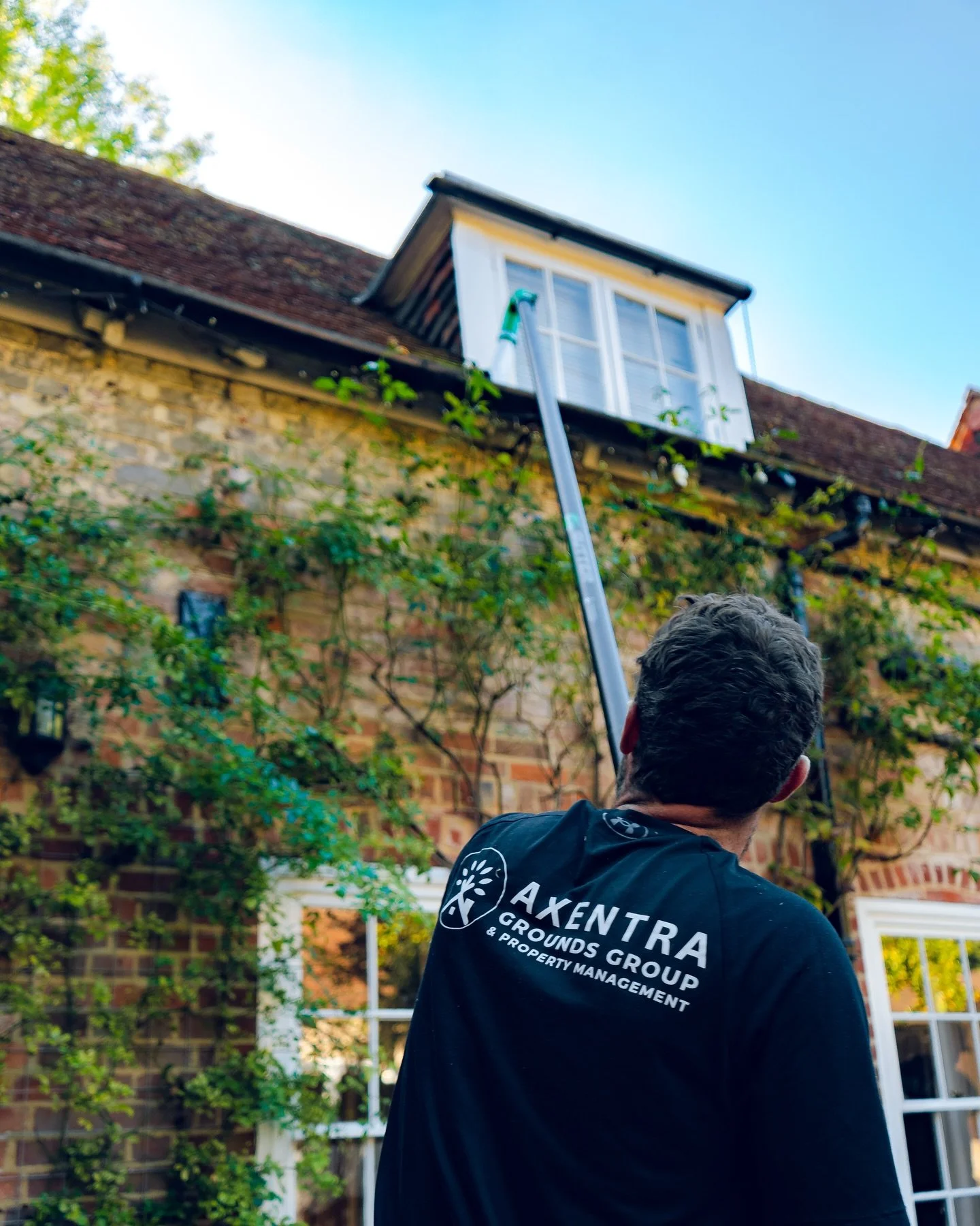 Clean gutters, clean conscience. 💧

Our Phantom Gutter Vacuum System makes light work of even the toughest jobs &mdash; no ladders, no mess, just results. 
YouTube Video dropping Sunday!
&bull;
&bull;
&bull;
&bull;For any inquiry&rsquo;s please DM o