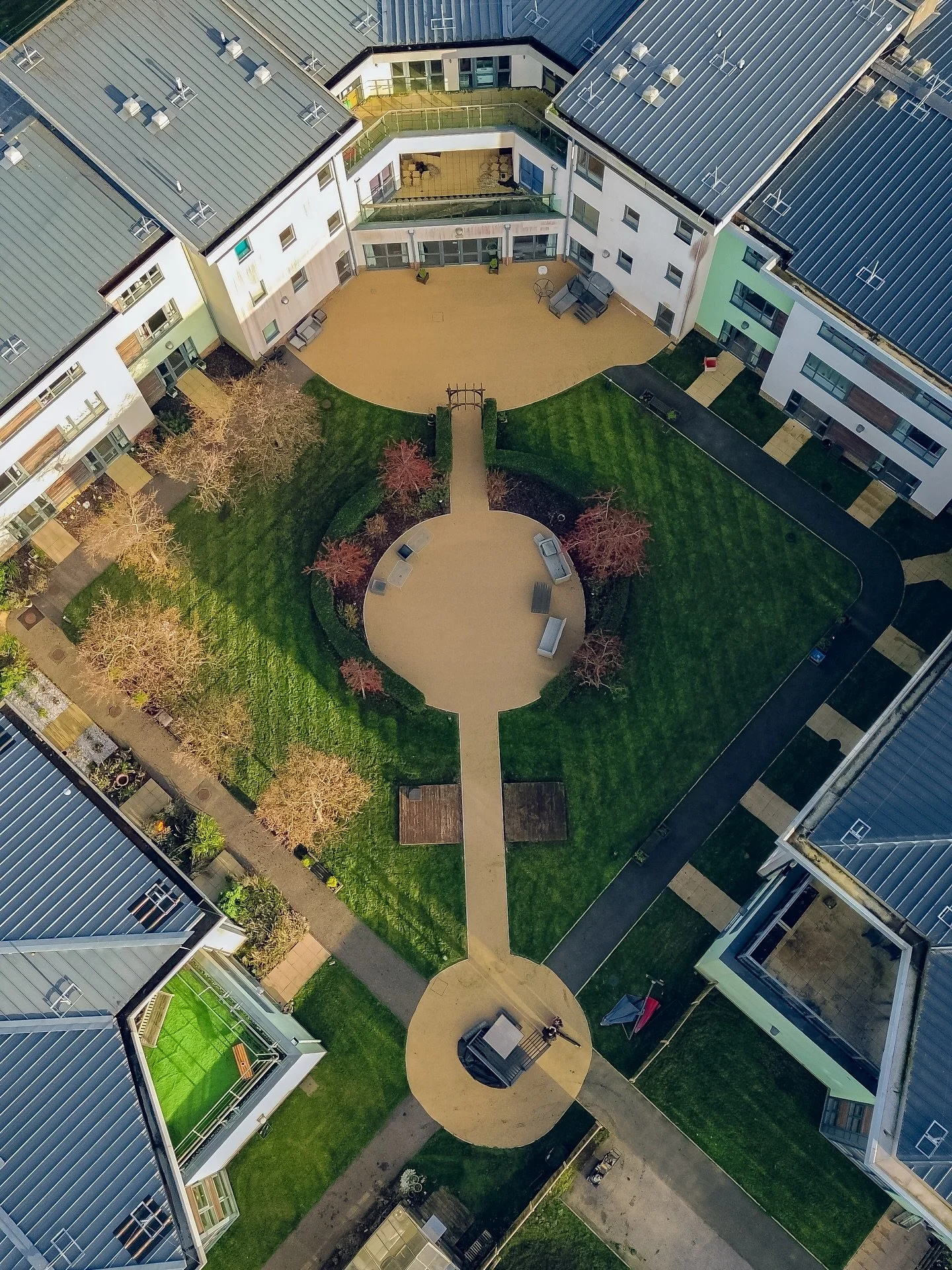 A fresh cut and a clean finish at Hawkinge House today 🌱✨
A one-off visit, but we definitely made our mark. Let&rsquo;s see where things go from here 👀💪🏽
&bull;
&bull;
&bull;
&bull;For any inquiry&rsquo;s please DM or contact us.
&bull;📧Info@axe