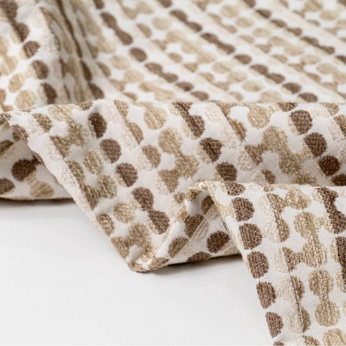Texturas que elevan cualquier espacio 🤎. Una tela atemporal, perfecta para tapizar con estilo y calidez.

Disponible en La Galera Textiles y M&aacute;s, estamos ubicados en 📍Llano bonito o puedes hacer tu consulta a nuestro WhatsApp 6805-5434.