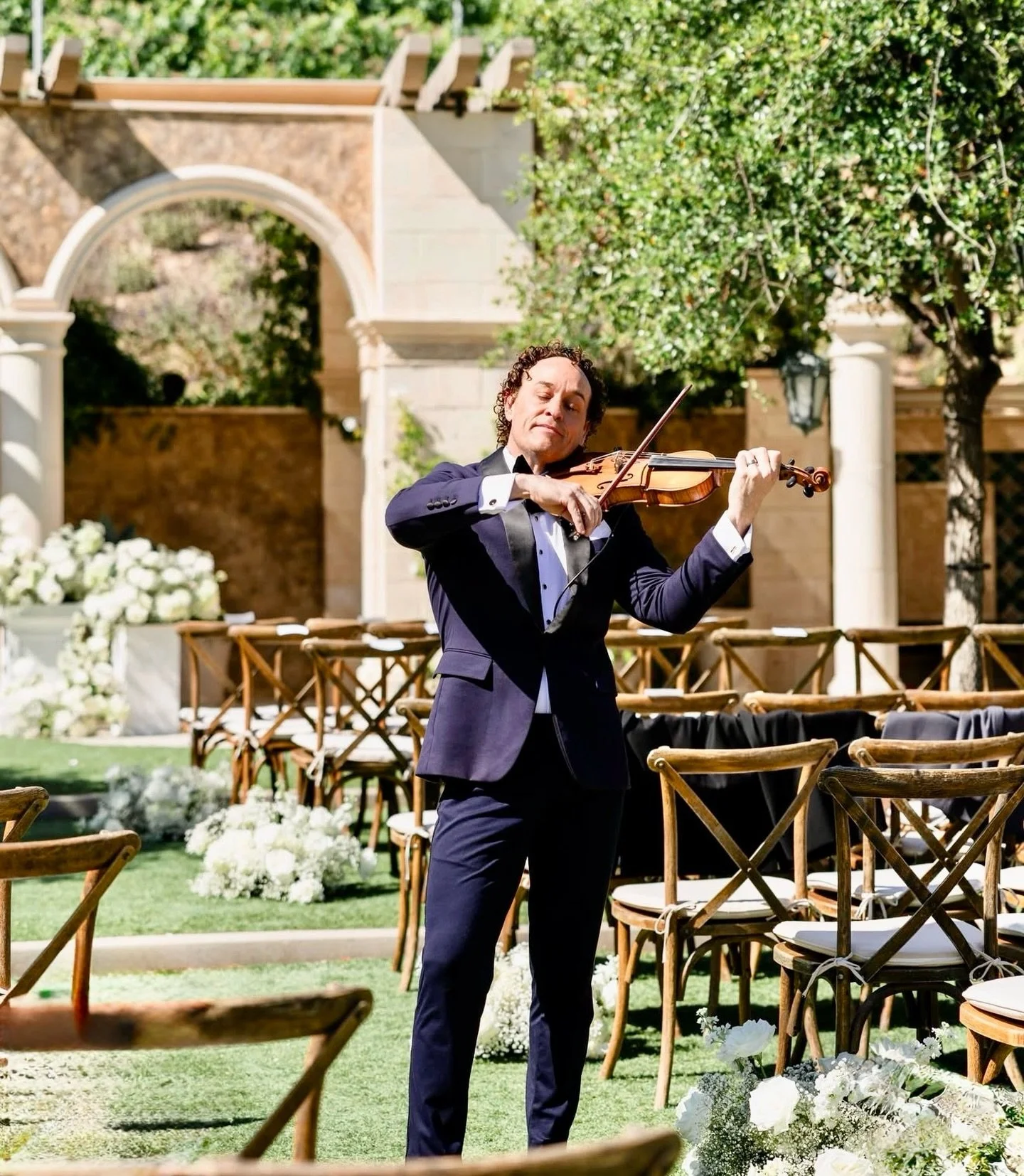 This is the moment before the moment.

Live violin. Every ceremony.

#luxurywedding #weddingceremony #weddingviolinist #orangecountywedding #californiawedding