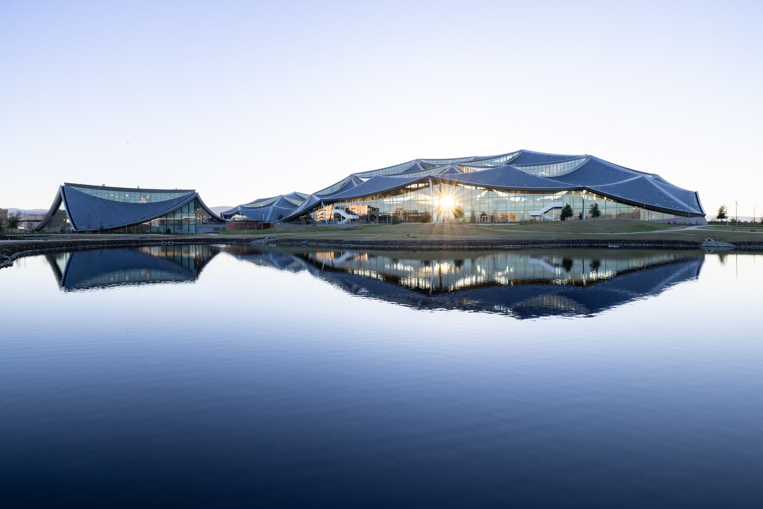 google-bay-view-big-plus-heatherwick-studio_18.jpg