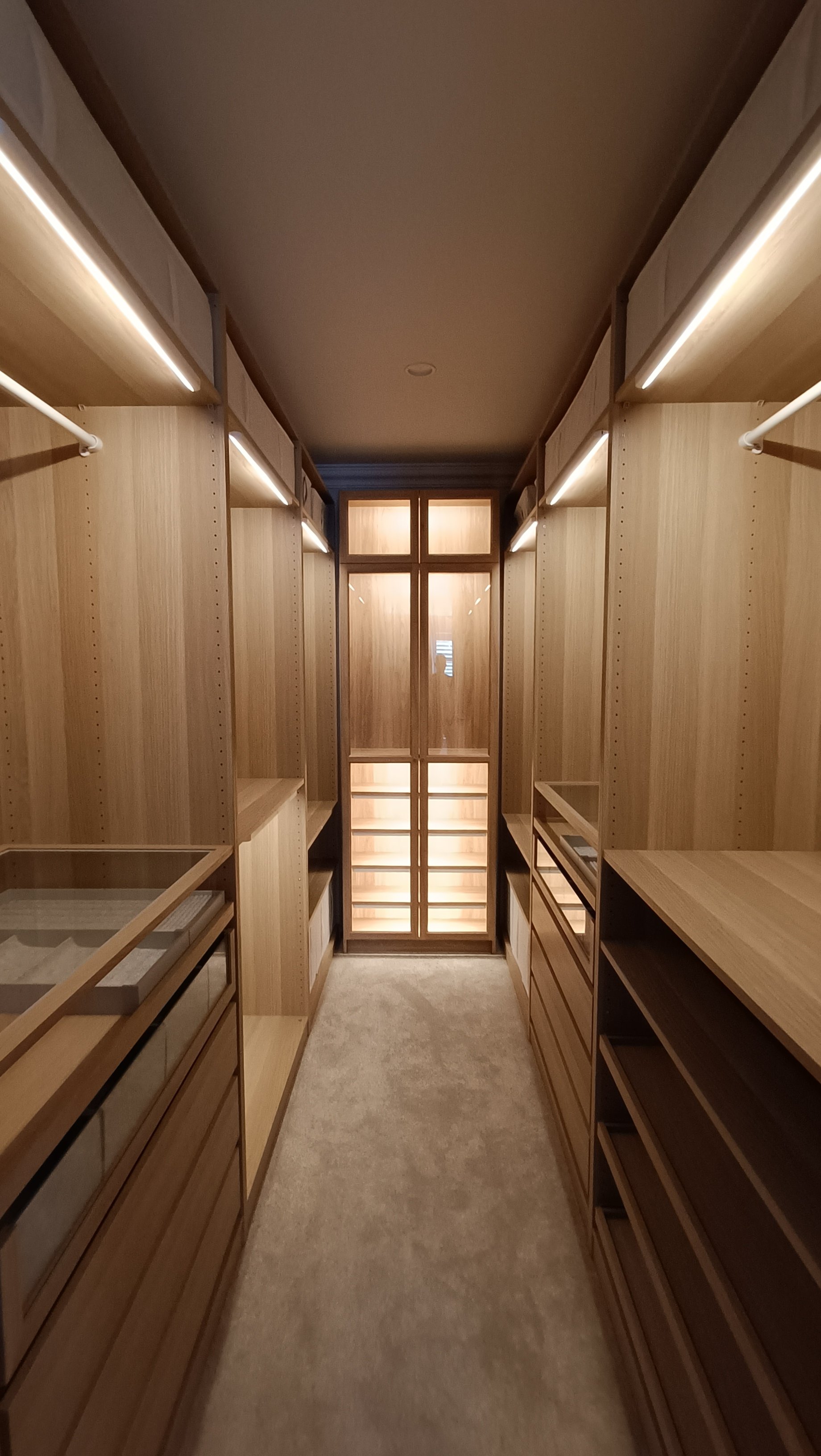 High-End-Walkin-Wardrobe-Assembly-and-Install