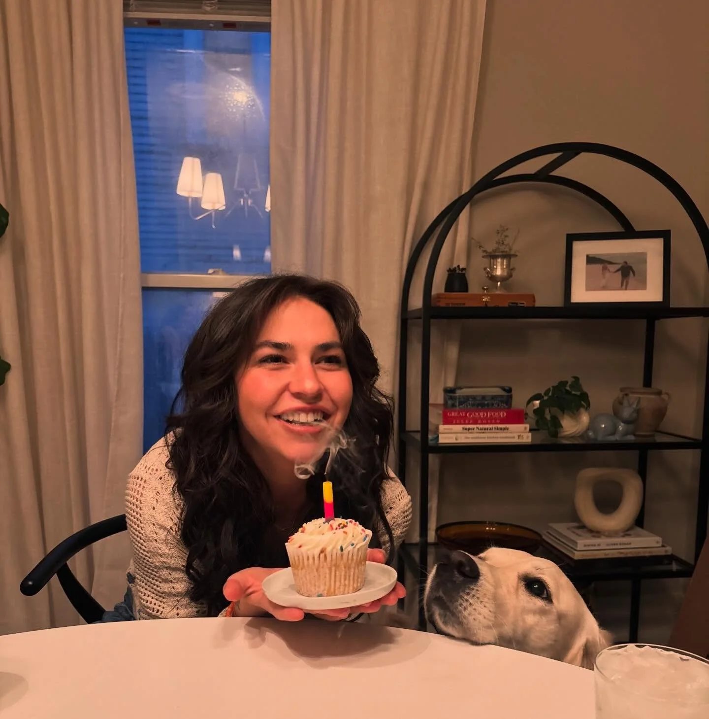 feeling so loved to celebrate another year around the sun 🫶💐🤎 if you texted me this weekend, I'll be back today!! 🐾