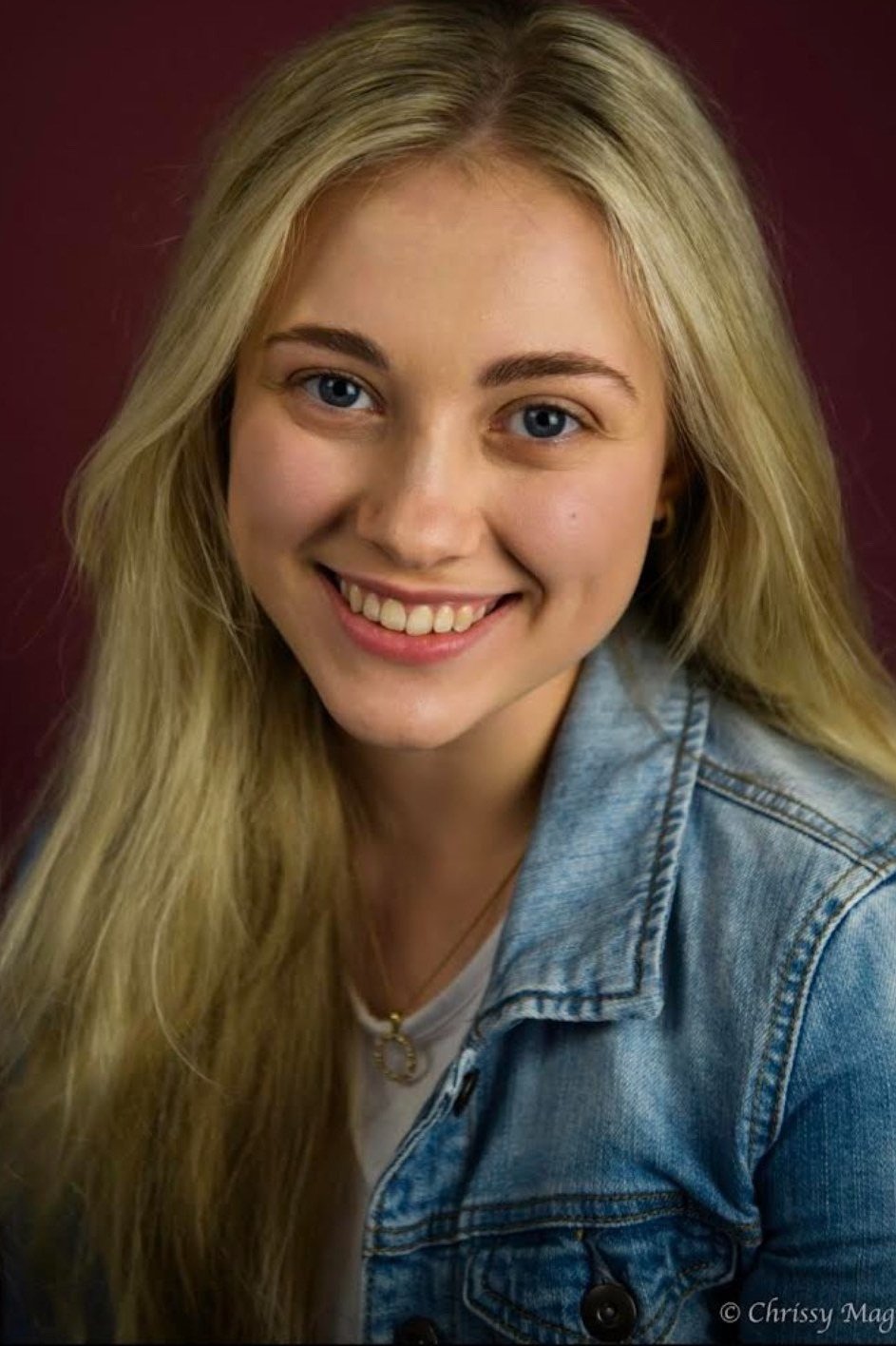 Alyssandra Higgins - Winner of FOTT's Theatre Bursary for 2025. Alyssandra is commencing her study of Bachelor of Fine Arts (BFA) at National Institute of Dramatic Arts (NIDA).
