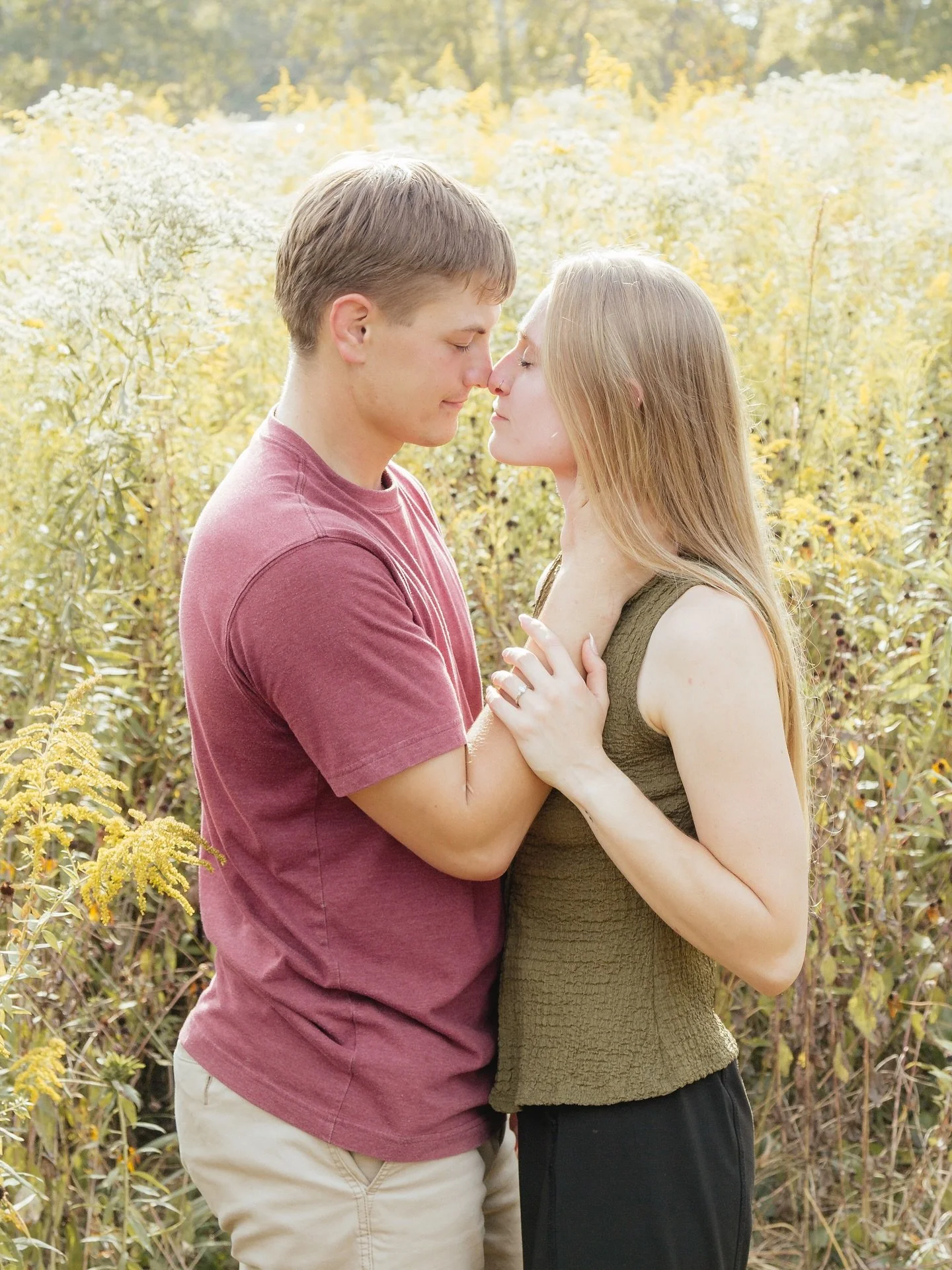 I cannot wait for this pair’s wedding in a few weeks!!! 🥂🎥
helping Elli document her sisters engagement was honestly a highlight of my year. Bestie really slayed with her associate photography skills, & I am just grateful to have been a