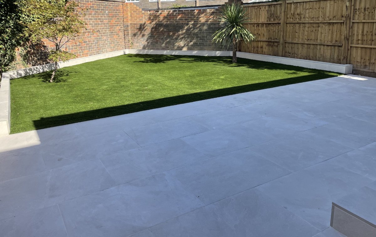 artificial grass porcelain.jpg