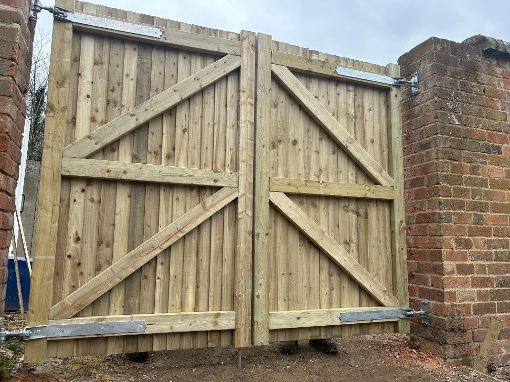 bespoke closeboard gates
