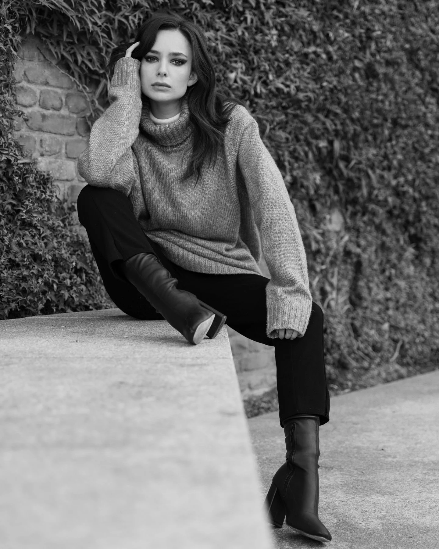 🤍🩶🖤

#editorial #professionalmodel #supportingartists #actor