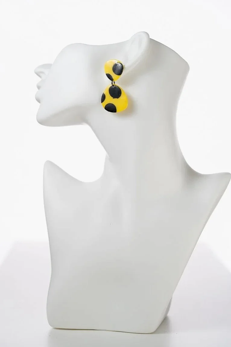 TOTOU+YELLOW+08-MODEL.jpg
