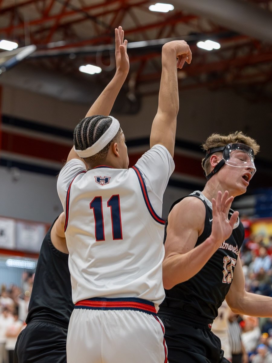 Something different caught in the moment 📸 🏀 

#nashvillephotographer #clarksvilletnphotographer #tssaa #tssaaplayoffs