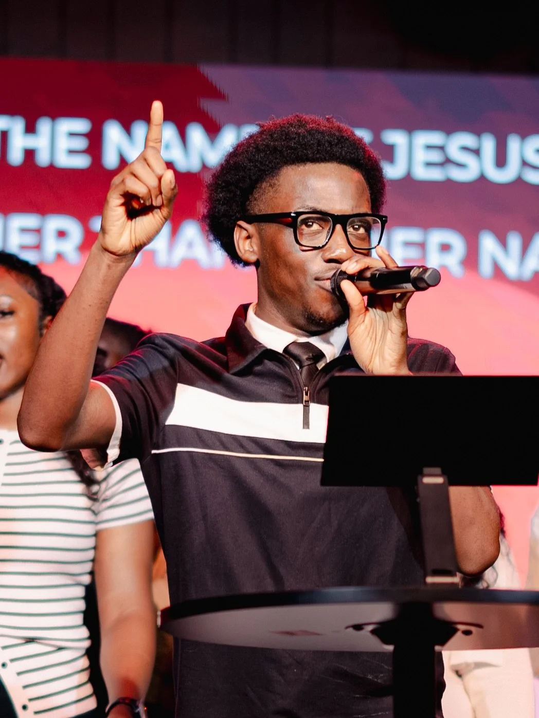 Grateful to capture what happens when people come together and give God real praise 🙏🏾📸

#nashvillephotographer #clarksvillephotographer