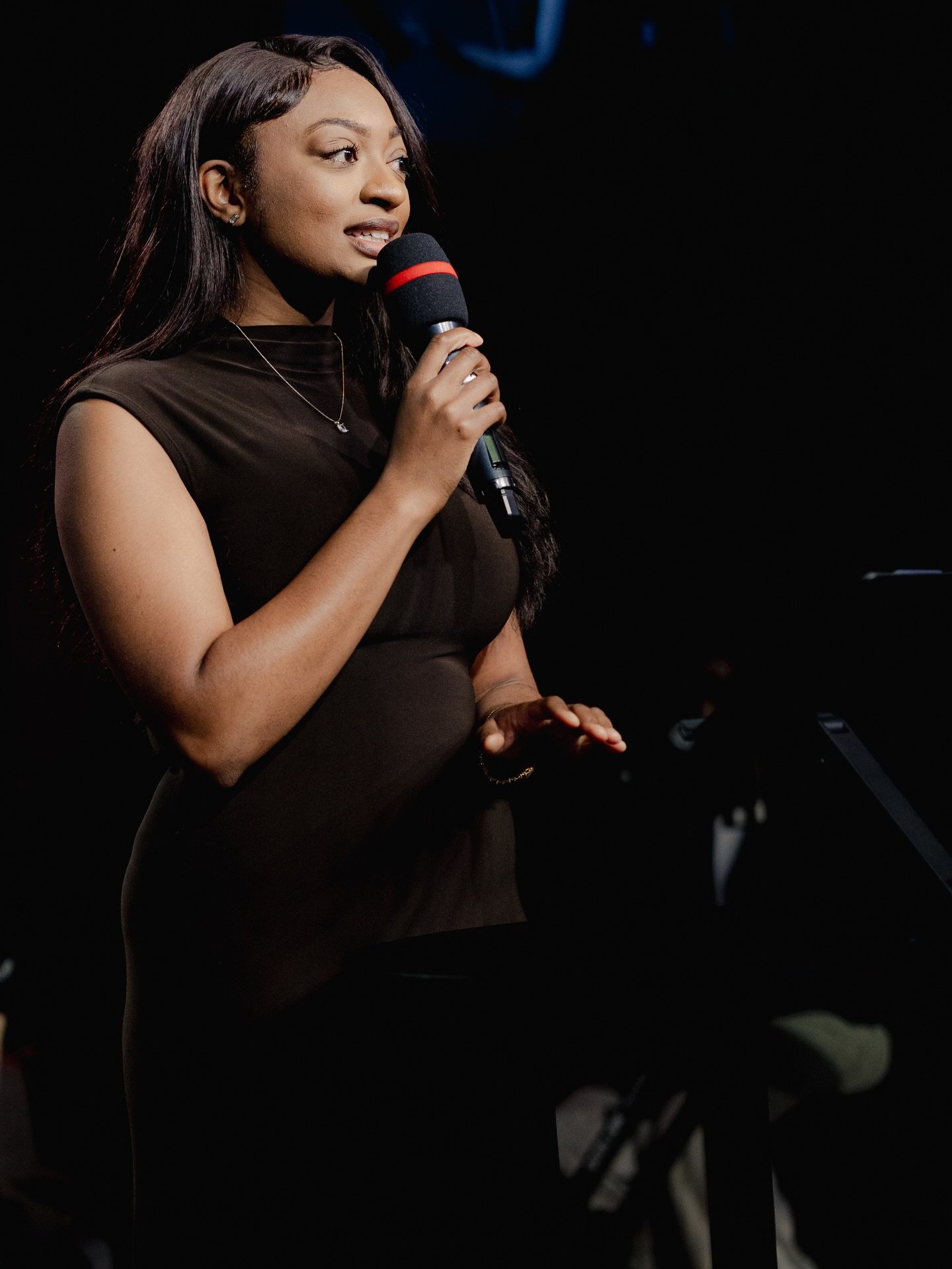 This is what it looks like when God has been good&hellip; and you know it.

#Canon #NashvillePhotographer #Nashville #Clarksville #BookNow #LetsShoot #portraitphotography #GraduationSZN #Graduate #NashvilleGraduation #ClarksvilleGraduation #GODOX #Au