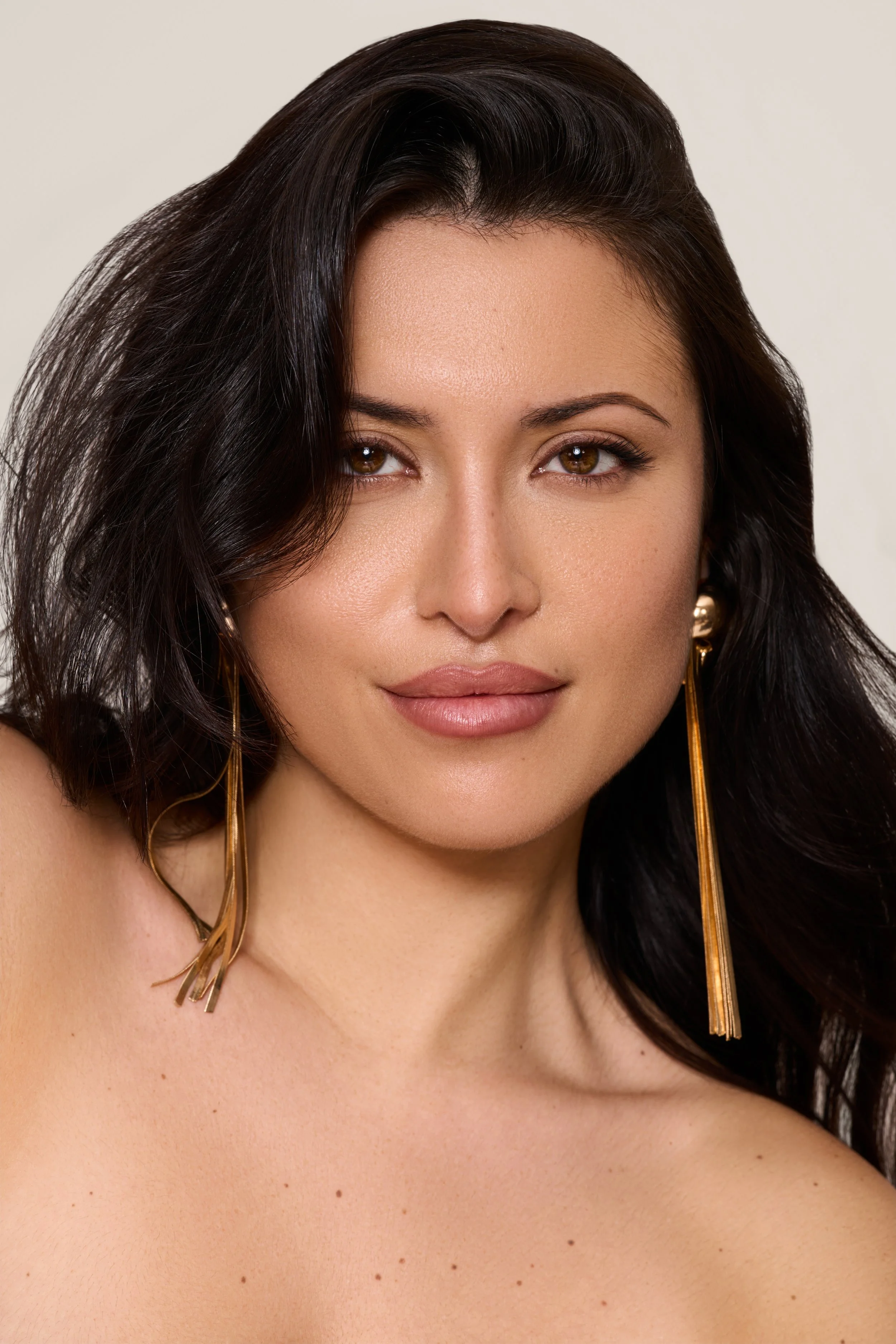 Maria-Larision-11-25-29 1_fix.jpg