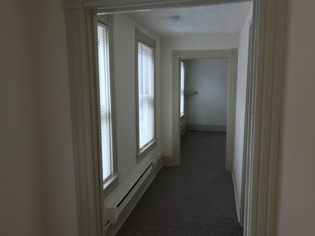 30-South-Lime-5_Living-Hallway-1024x768.jpg