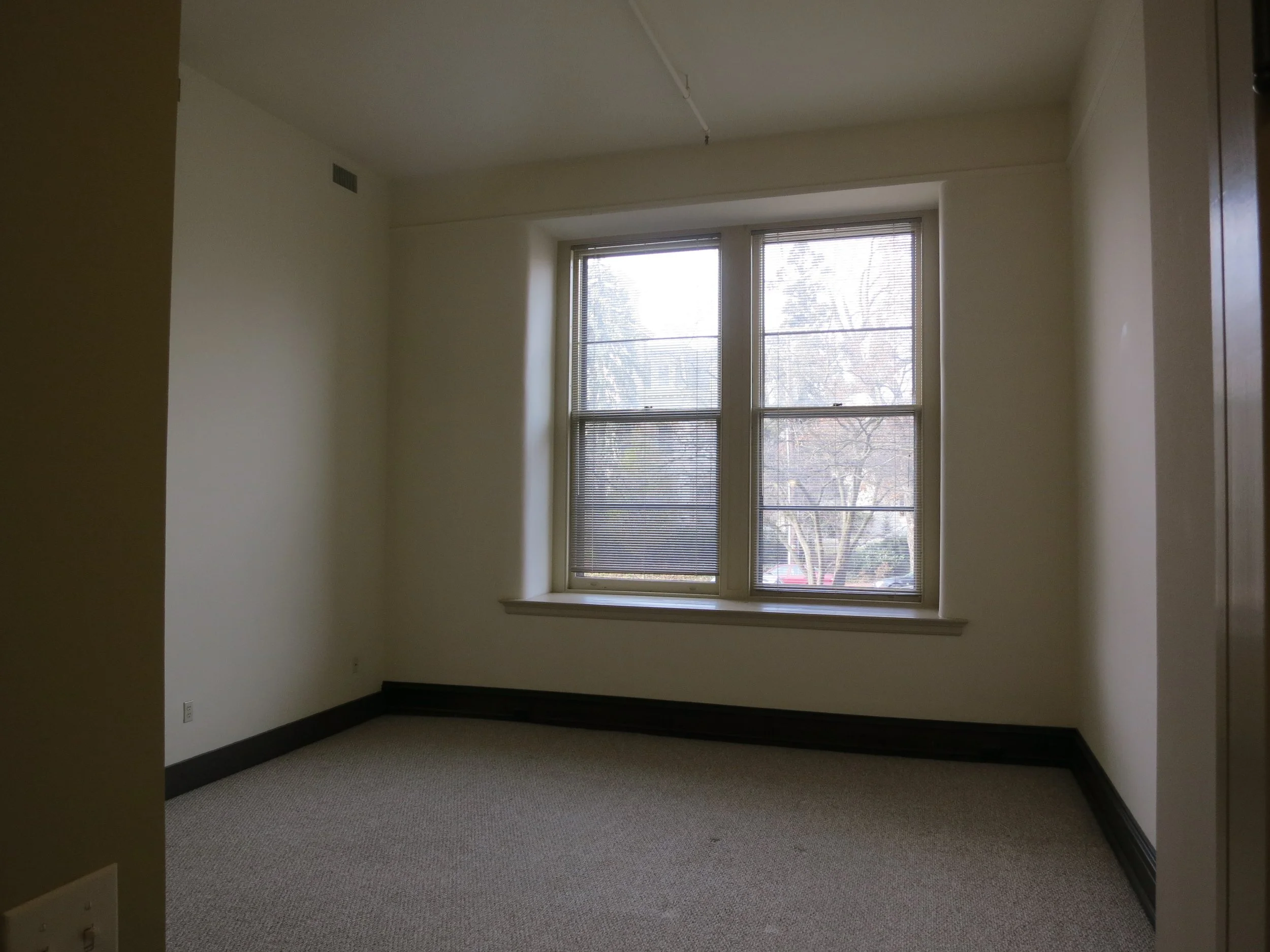 StevensSchool_Apartment107_Living02.JPG