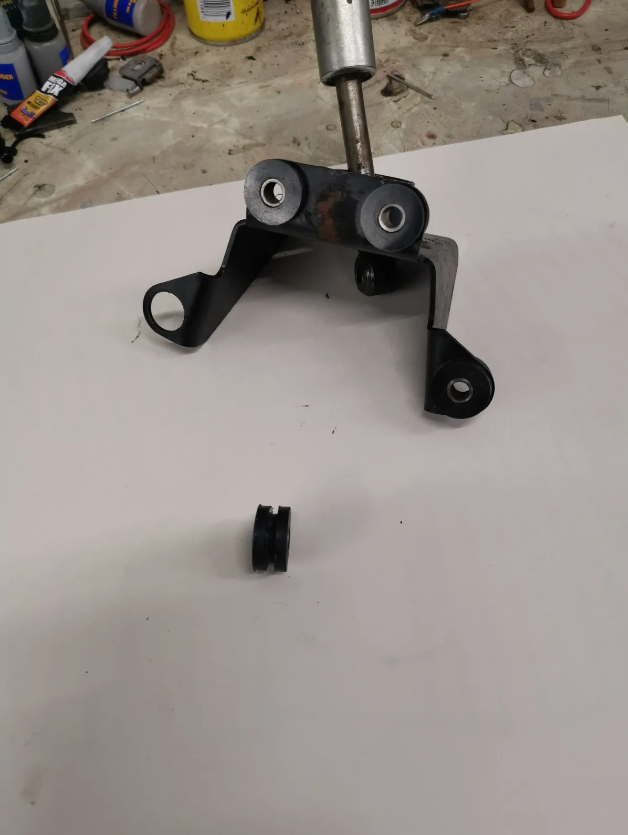 Gearbox Selector Remote Linkage Bush Kit For Jaguar XJS 3.6 LT77 – 8 Bushes