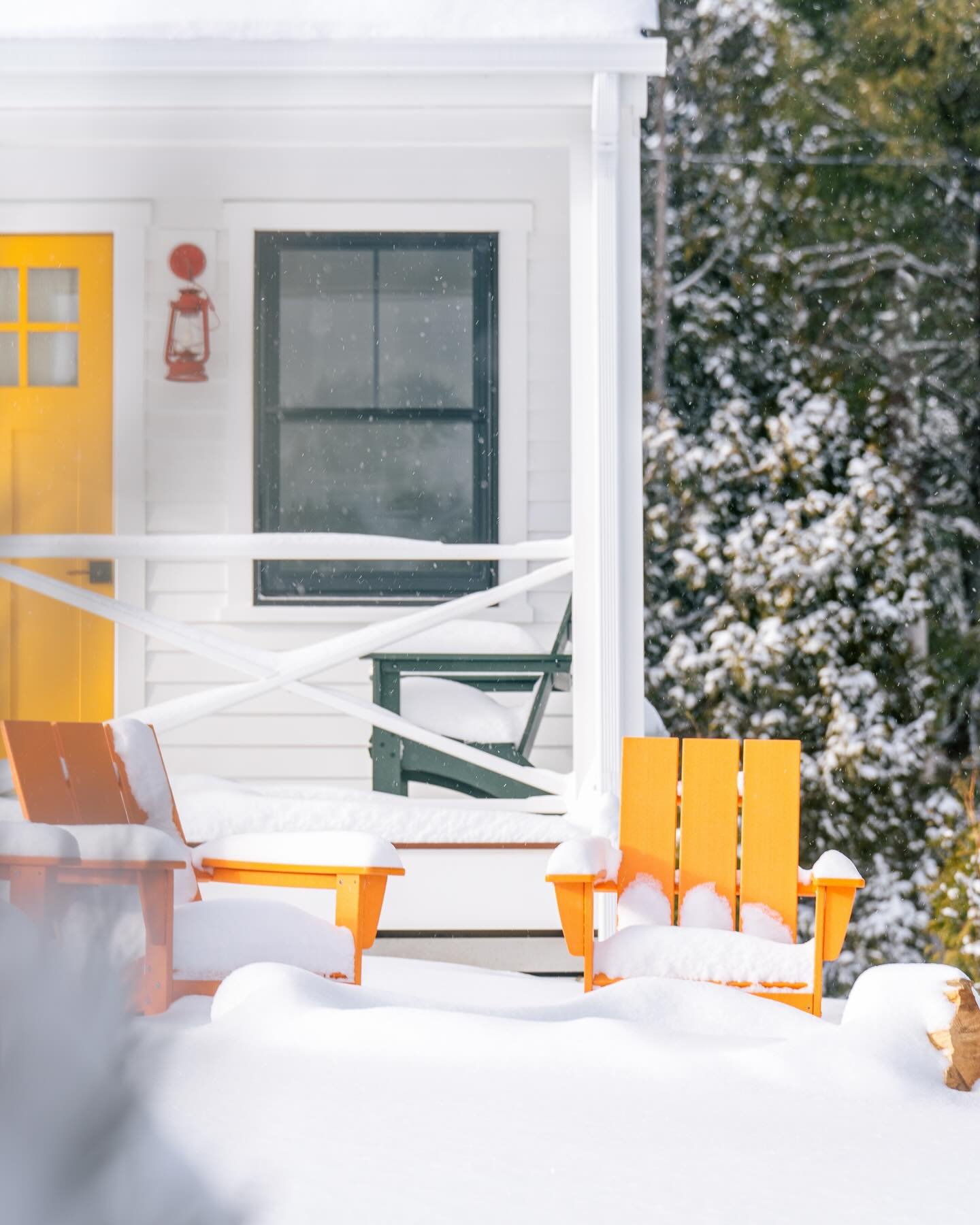 &ldquo;To appreciate the beauty of a snowflake it is necessary to stand out in the cold&rdquo; Aristotle ❄️❄️