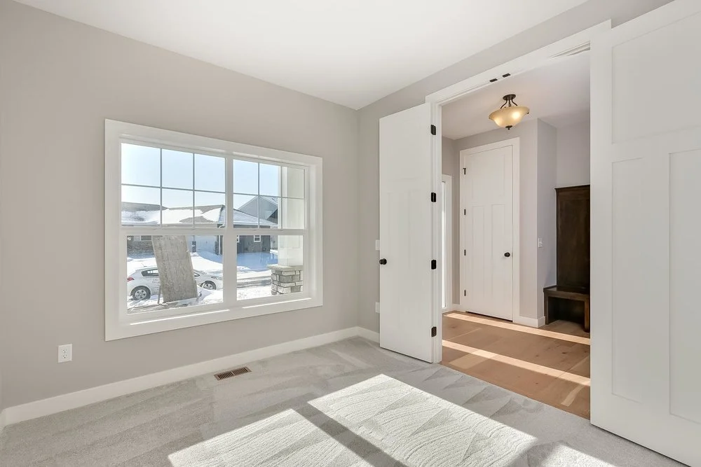 4389+118th+Ave+NE+Blaine+MN-large-004-14-Front+Room-1500x1000-72dpi.jpg