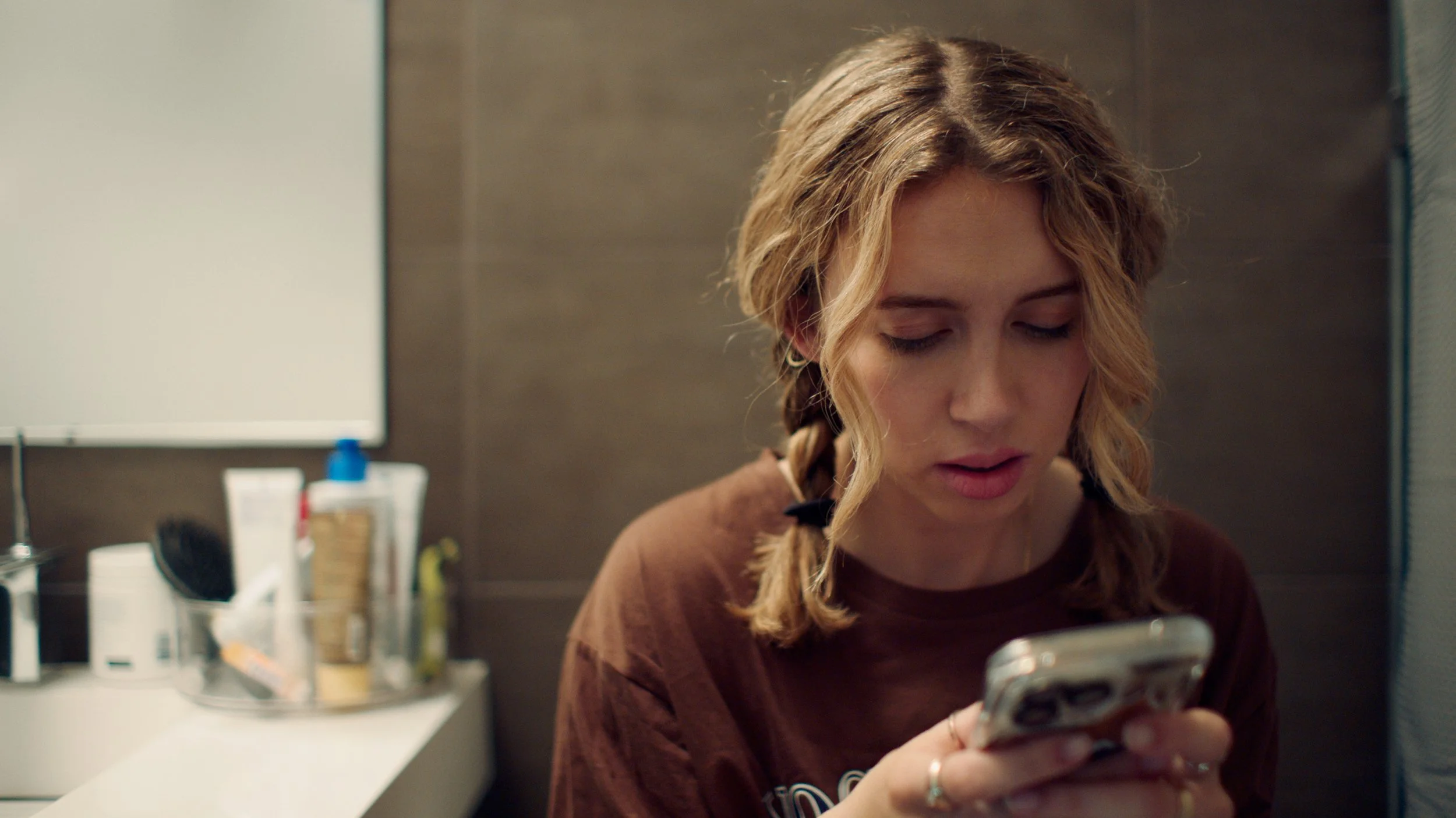 dirty towel_still_07.JPG